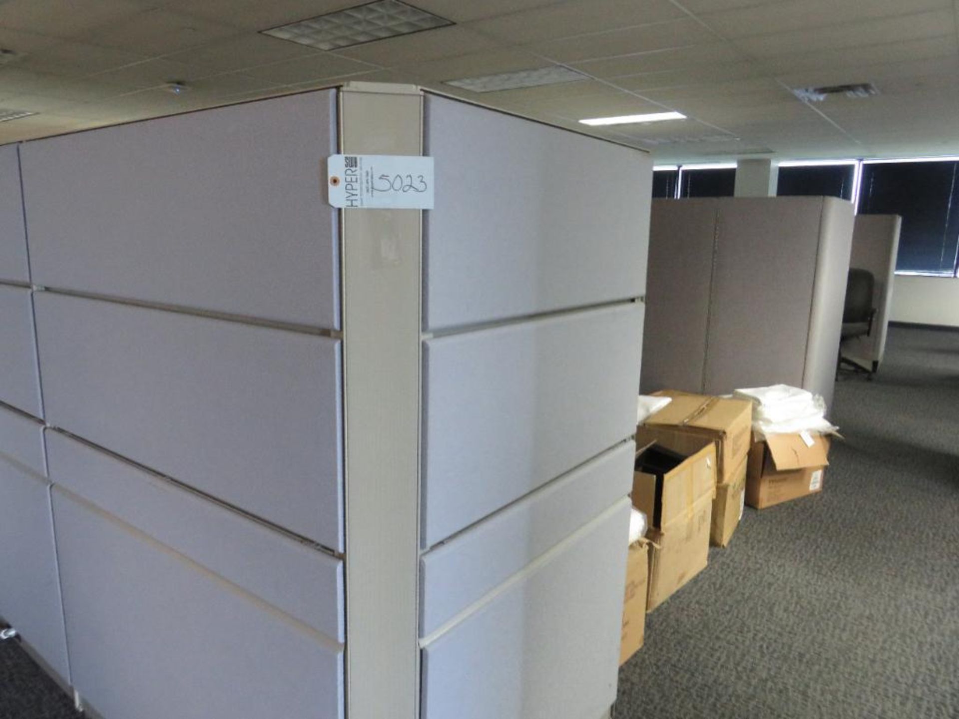 Lot c/o: Appx 6,400 Sq Ft of Cubicles (4000 Sq Ft of 67" High & 2400 Sq Ft of 53" High), Appx 57 Off - Image 22 of 23