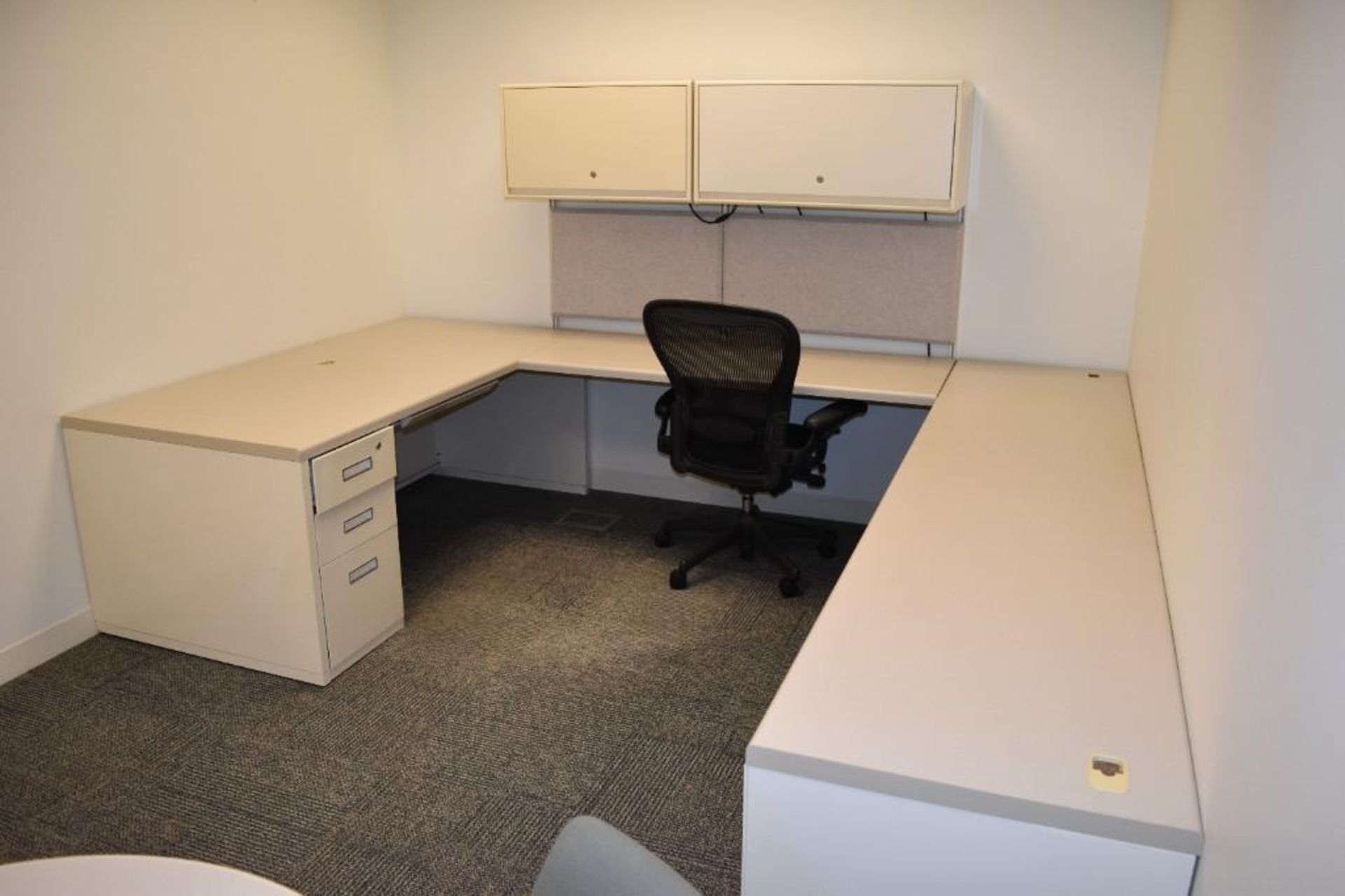 Lot c/o: (26) Assorted Office Suites - Relocated for ease of removal - Image 59 of 106