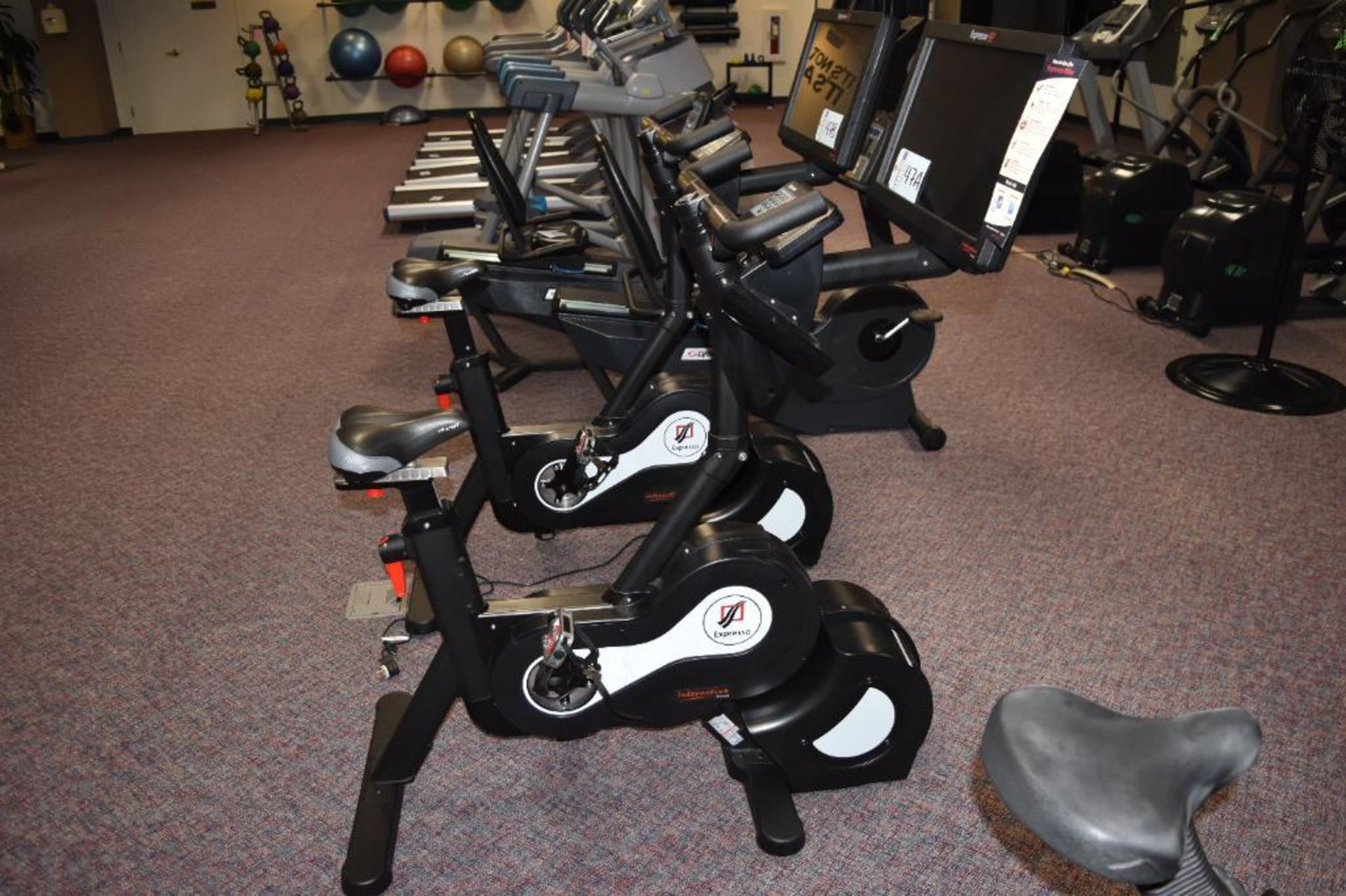 Interactive Fitness Expresso HD S3 Series Exercise Bicycle Trainer - Image 4 of 8