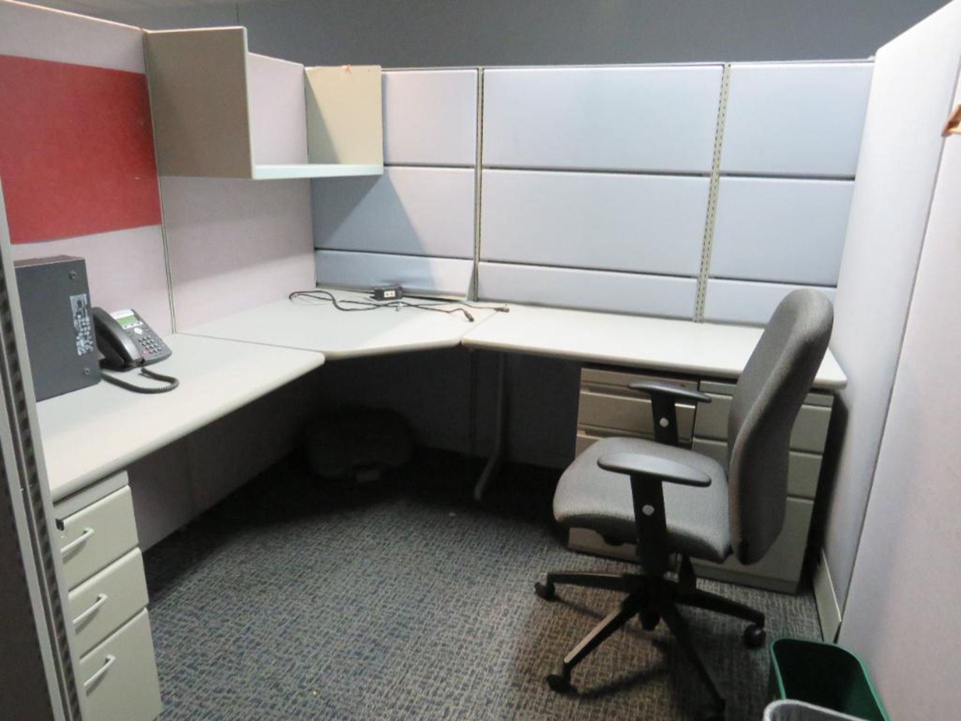 Lot c/o: Large Quantity of Cubicle Partitions w/ Hanging Work Table, on 2nd Floor Approx. 7,100 Sq. - Image 6 of 8