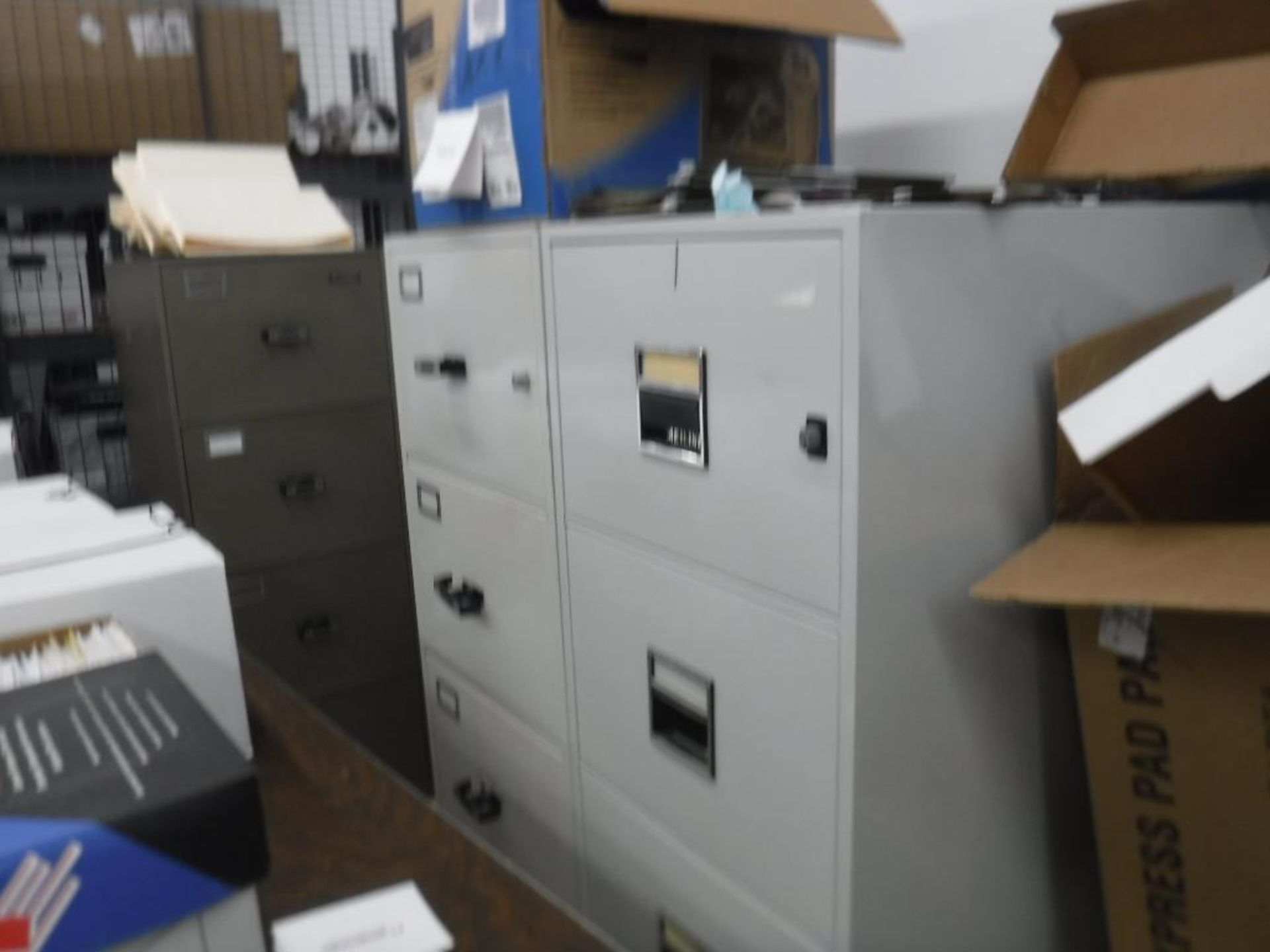 Lot c/o: (2) Fire Fyter 4-Drawer FileCabinets, (2) Meilink 4-Drawer File Cabinets, (2) FireKing File