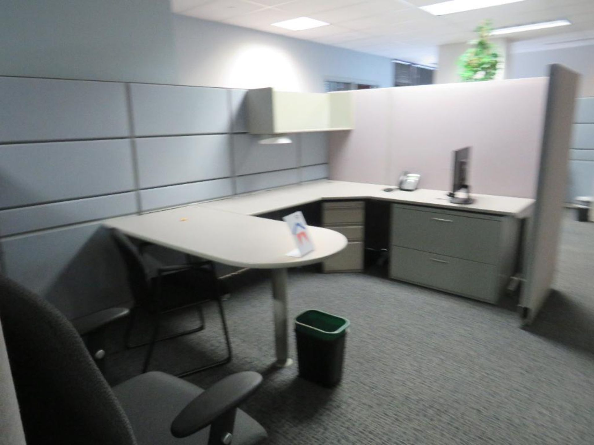 Lot c/o: Appx 6,400 Sq Ft of Cubicles (4000 Sq Ft of 67" High & 2400 Sq Ft of 53" High), Appx 57 Off - Image 4 of 23