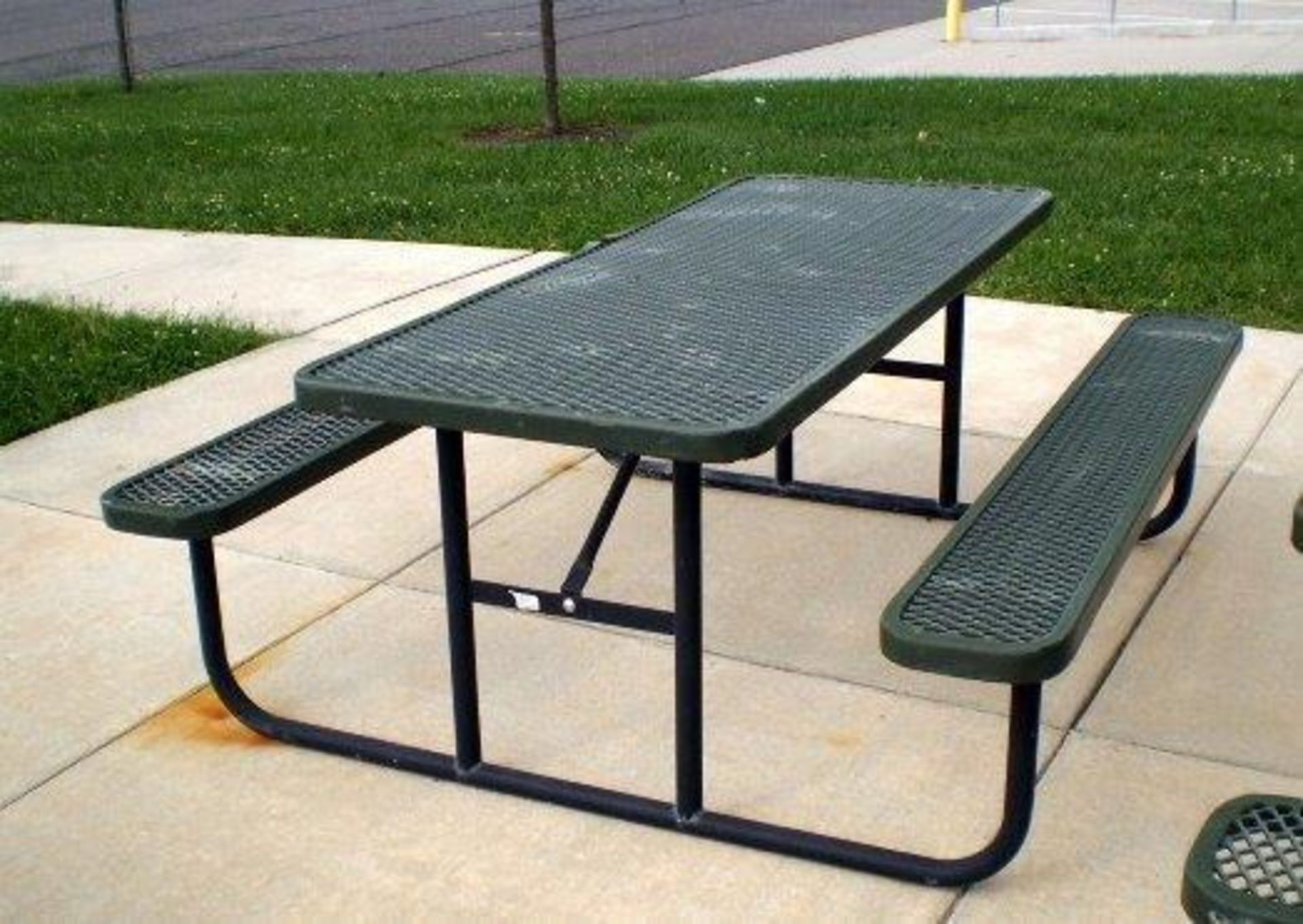 6 Ft Plastic coated Top Picnic Tables - Image 2 of 2