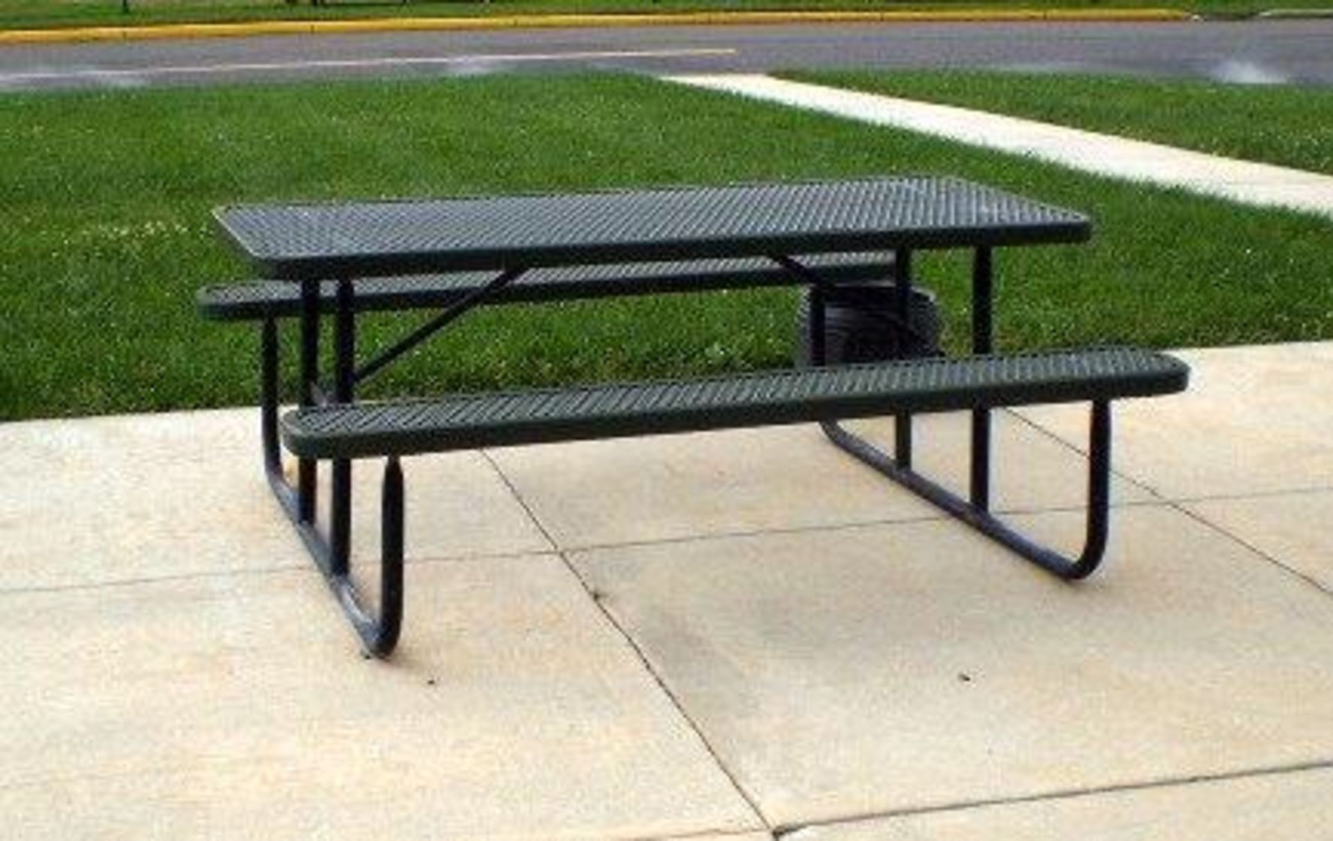 6 Ft Plastic coated Top Picnic Tables