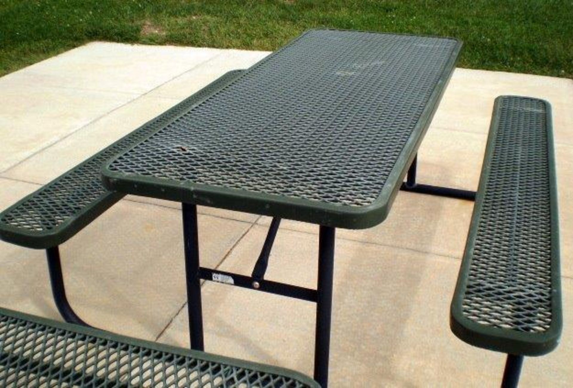 6 Ft Plastic coated Top Picnic Tables