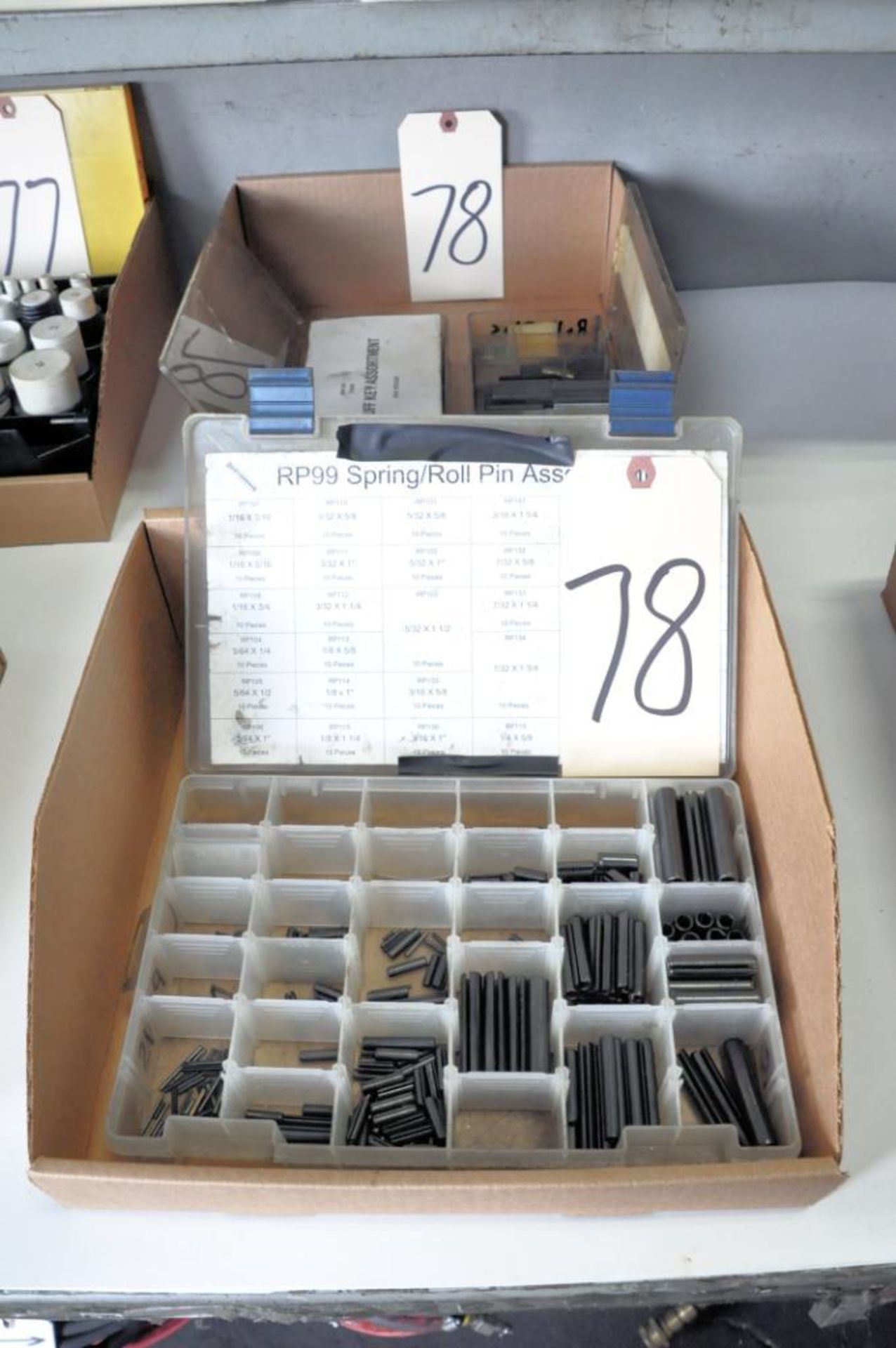 Lot-Woodruff Keys, Spring Roll Pins in (2) Boxes and (2) Retainer Ring Service Kits - Image 5 of 6