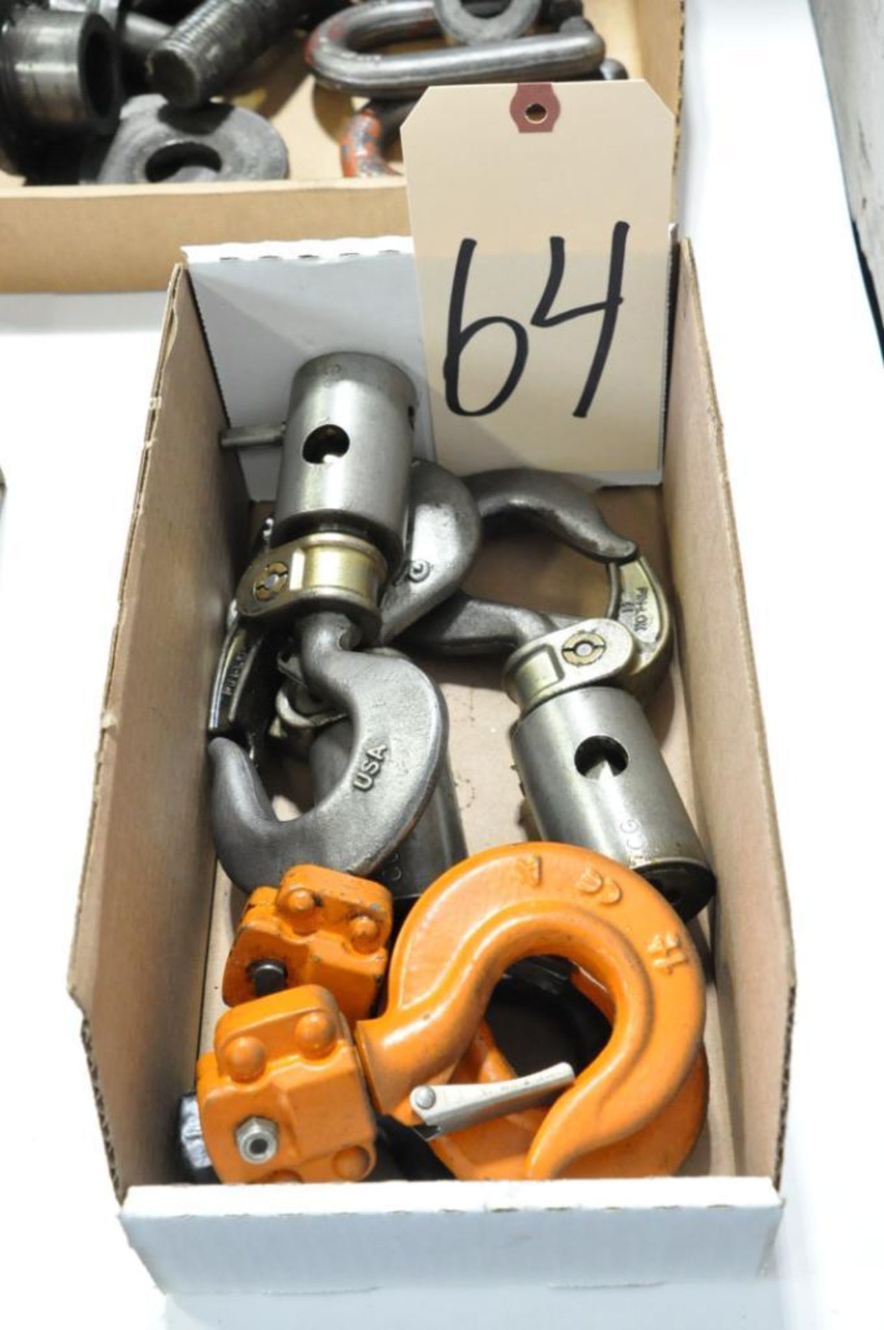 Lot-Hoist Hooks in (1) Box