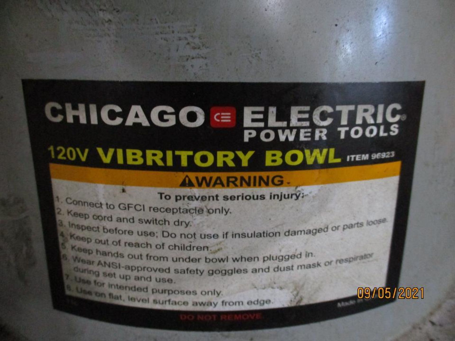 Chicago Electric Vibratory Bowl - Image 2 of 2