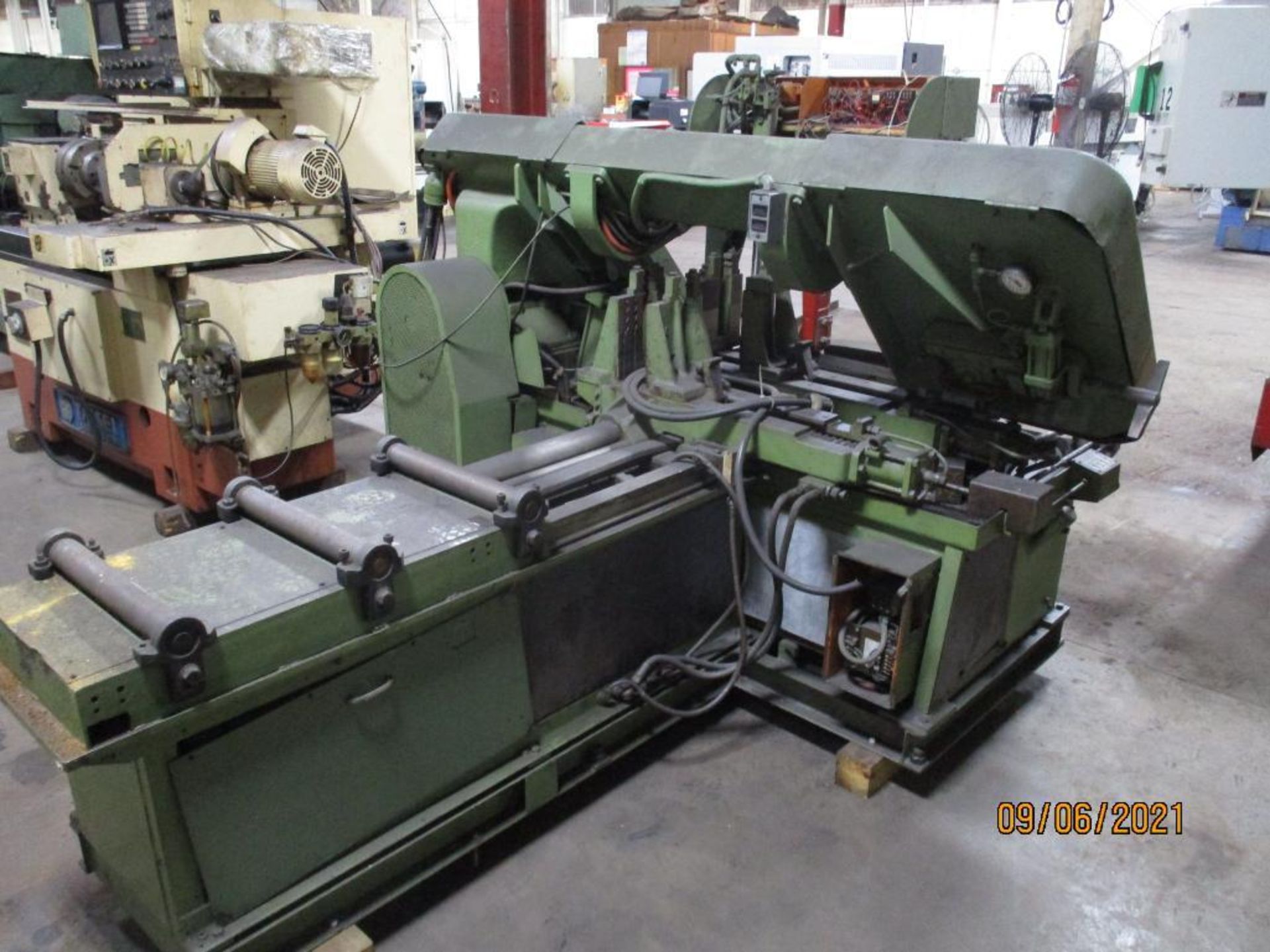 Kasor Johnson Model HA-16 Automatic Horizontal Bandsaw S/N: 402512 For Parts Or Scrap - Image 3 of 7