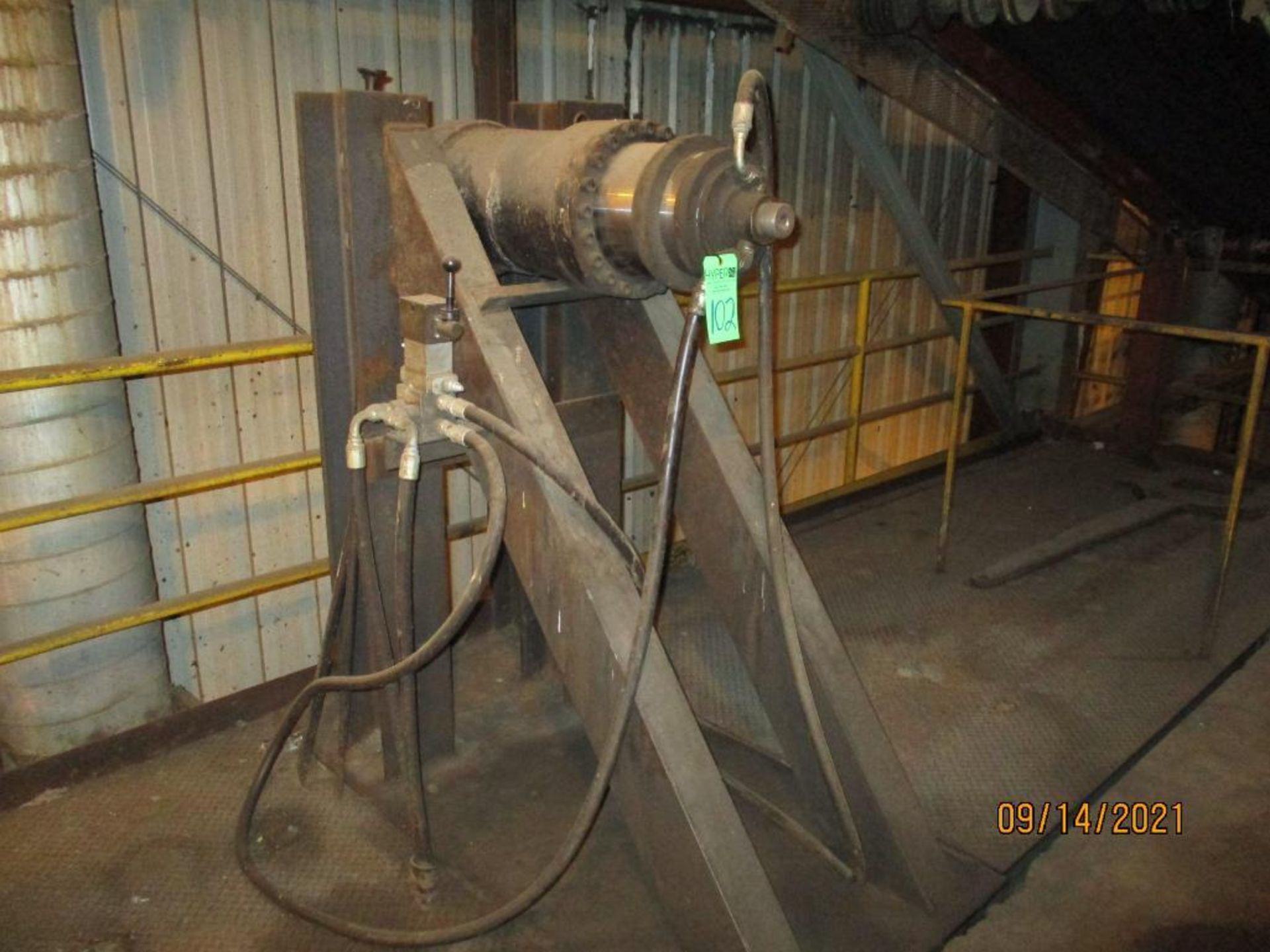 American Pulverizer 1,200-HP Model 60-90 RE Hammermill S/N: 7410, 48 Hammers, 5 1/4" Grate Size, Loc - Image 9 of 23