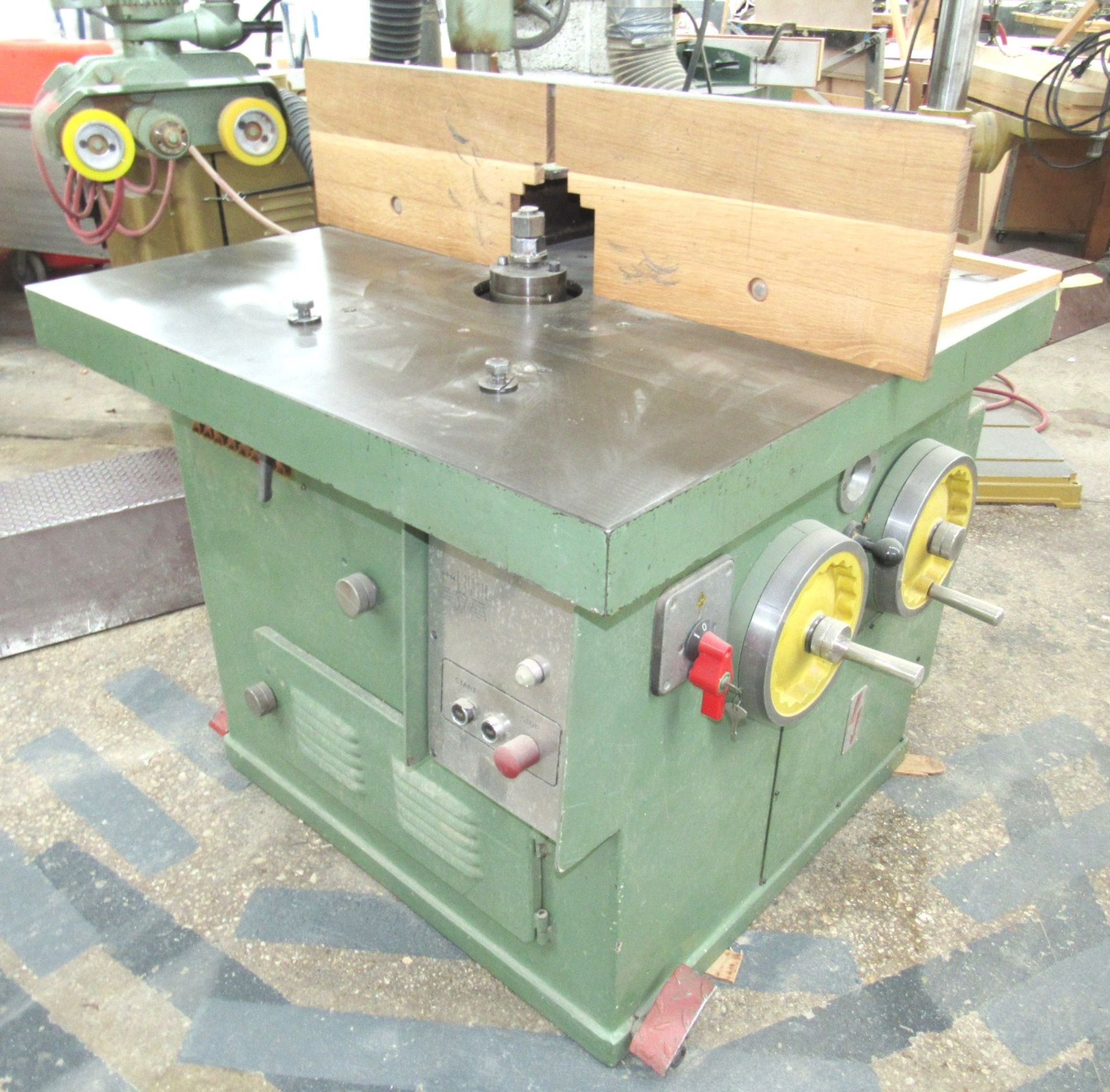 Gomad Mod. DFFA-5 Shaper - Variable Speed 4000 - 10,000 RPM, 1.25" Spindle Dia., Tilting Arbor,