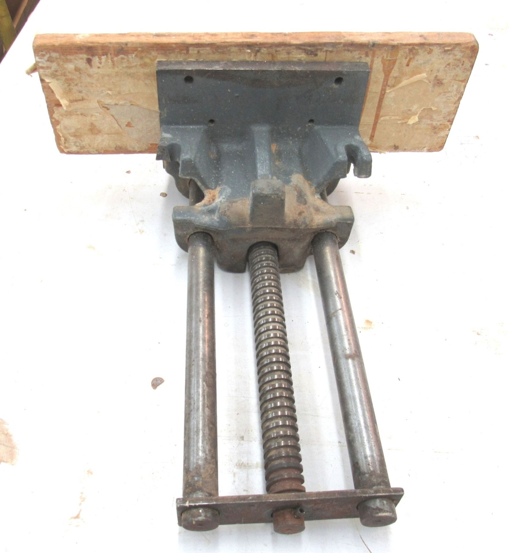 7" Columbian No.7RD Woodworking Vise - Image 2 of 2