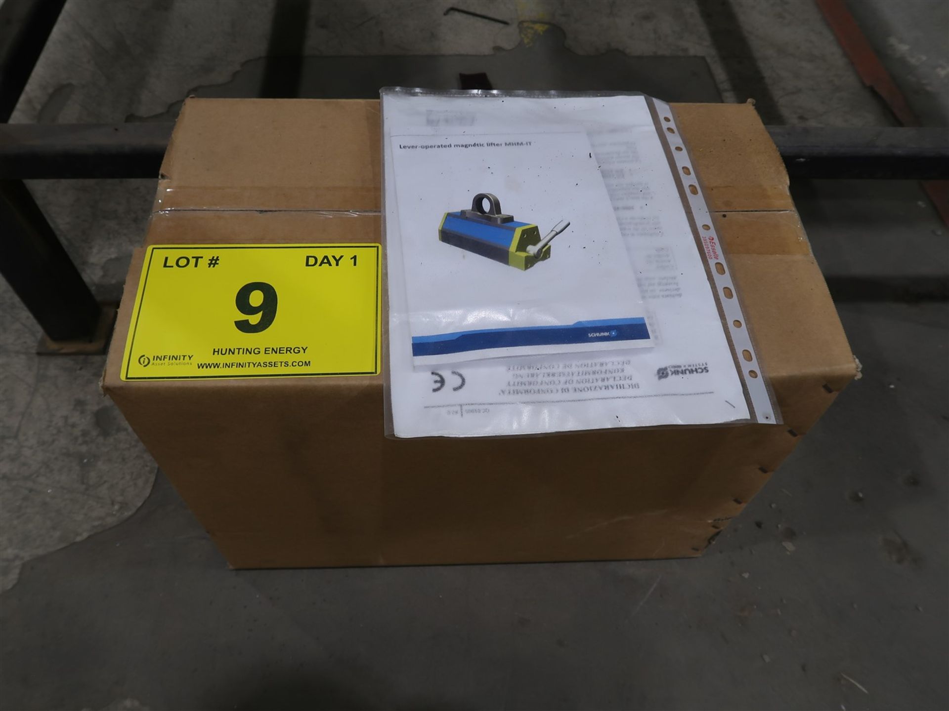 SCHUNK LEVER OPERATED MAGNETIC LIFTER, MOD. MHM-IT-1000, 1000 KG, NEW IN BOX