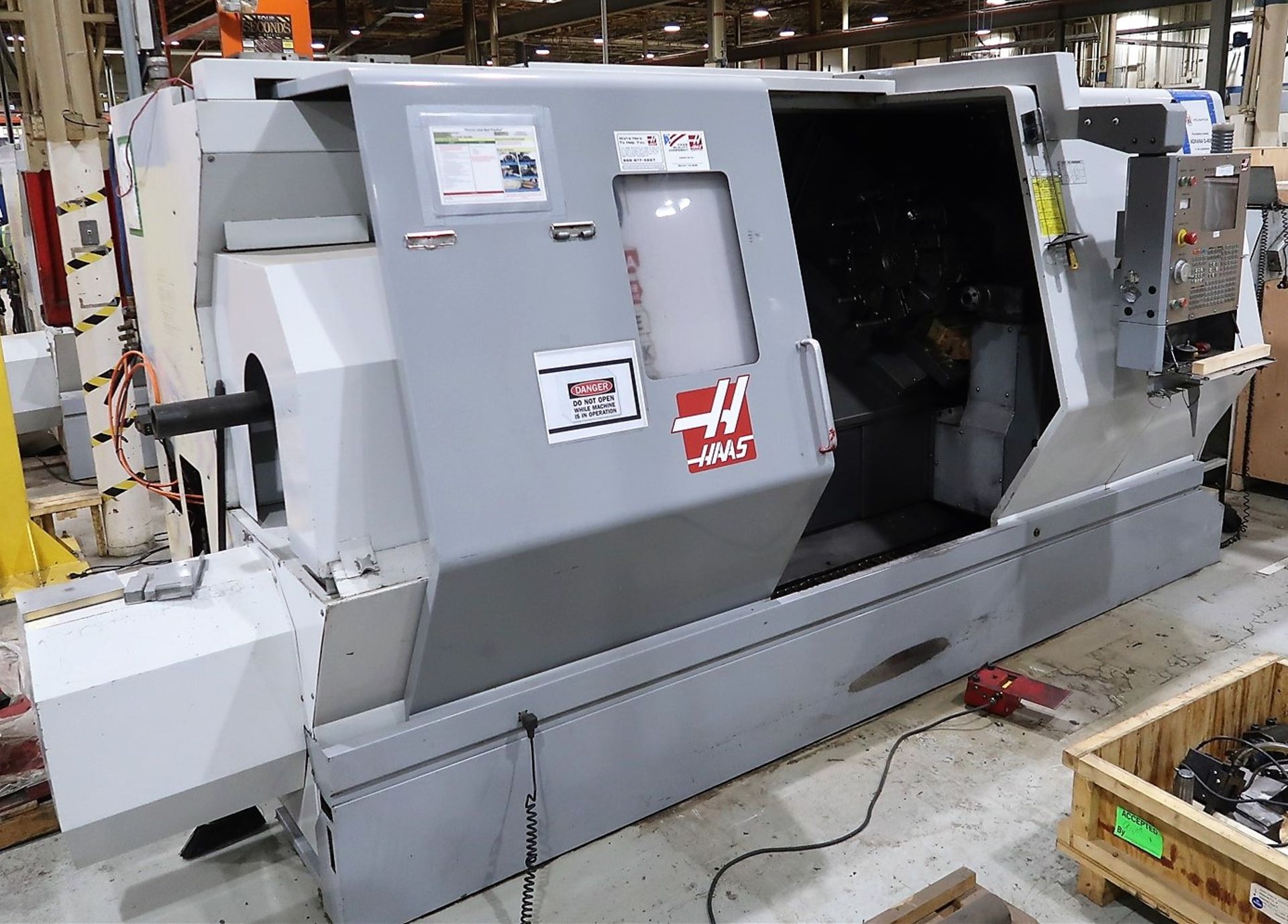 2005 HAAS SL-40TB CNC HORIZONTAL TURNING CENTER, 7.1 IN. BORE, HAAS CNC CONTROL, 10-STATION - Image 19 of 22