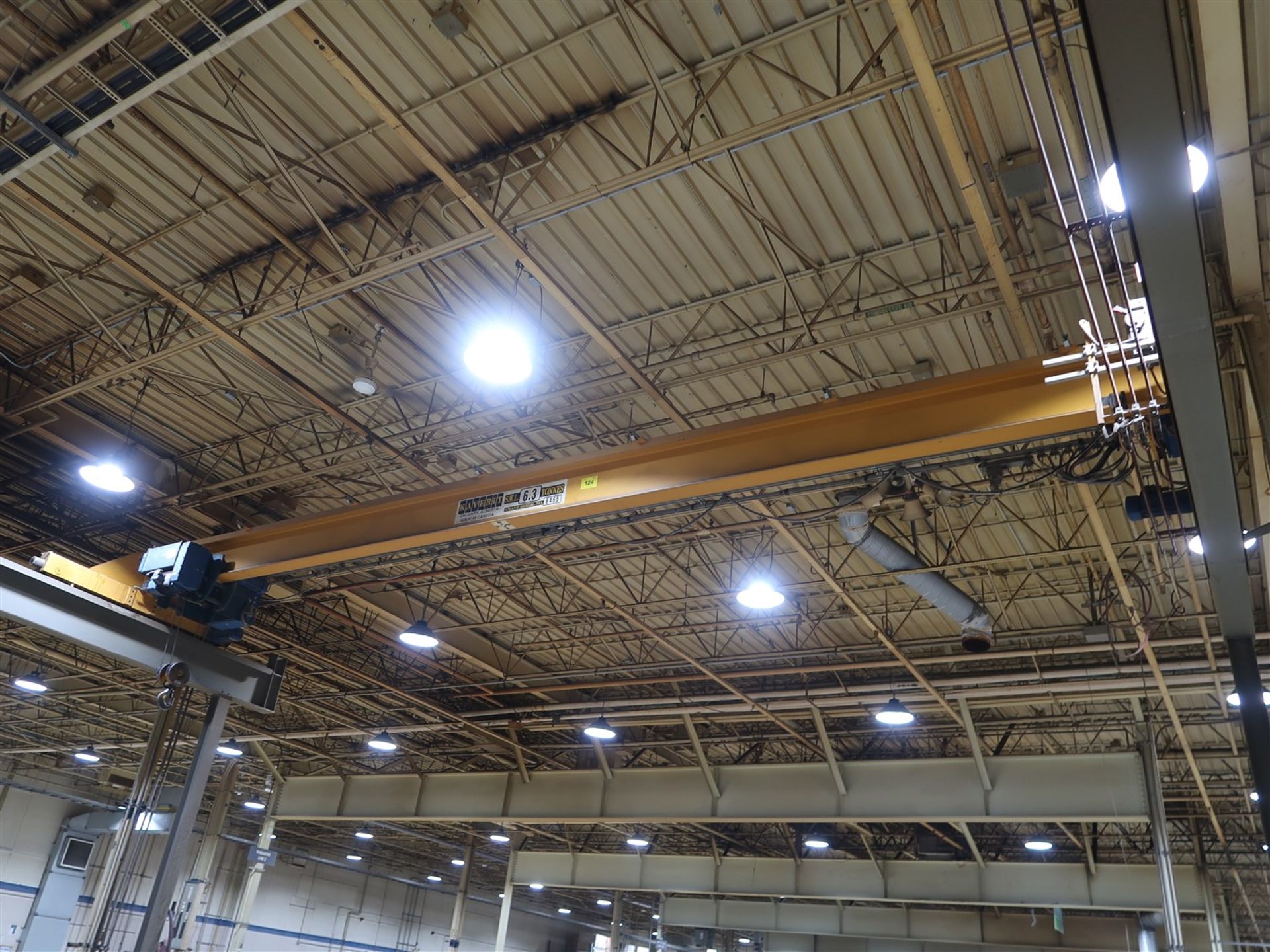 KAVERIT 6.3-TON OVERHEAD CRANE, 32 FT. SPAN W/ MAGNETEK FLEX EX 2 REMOTE CONTROL (RIGGING FEE $1, - Image 3 of 6