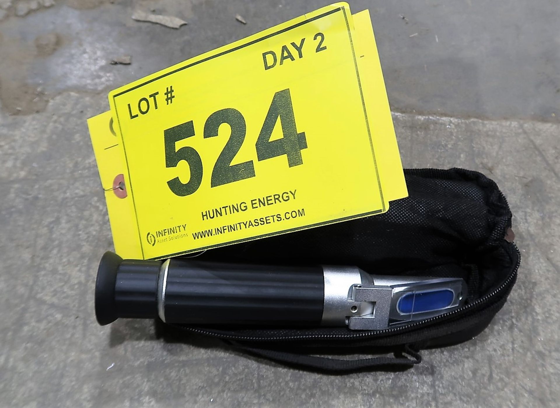 PORTABLE REFRACTOMETER