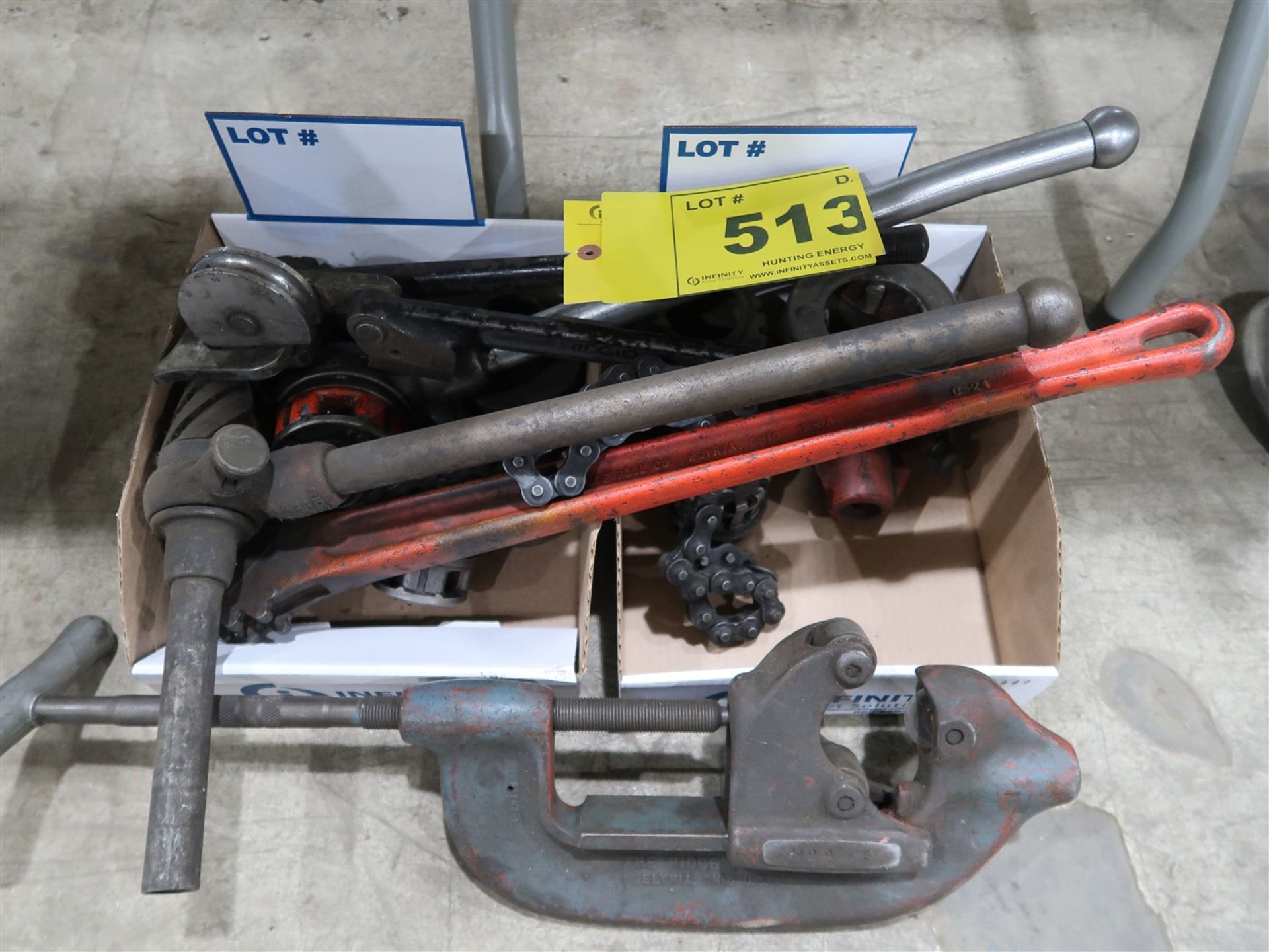 LOT OF RIDGID THREADING TOOLS, PIPE CUTTER