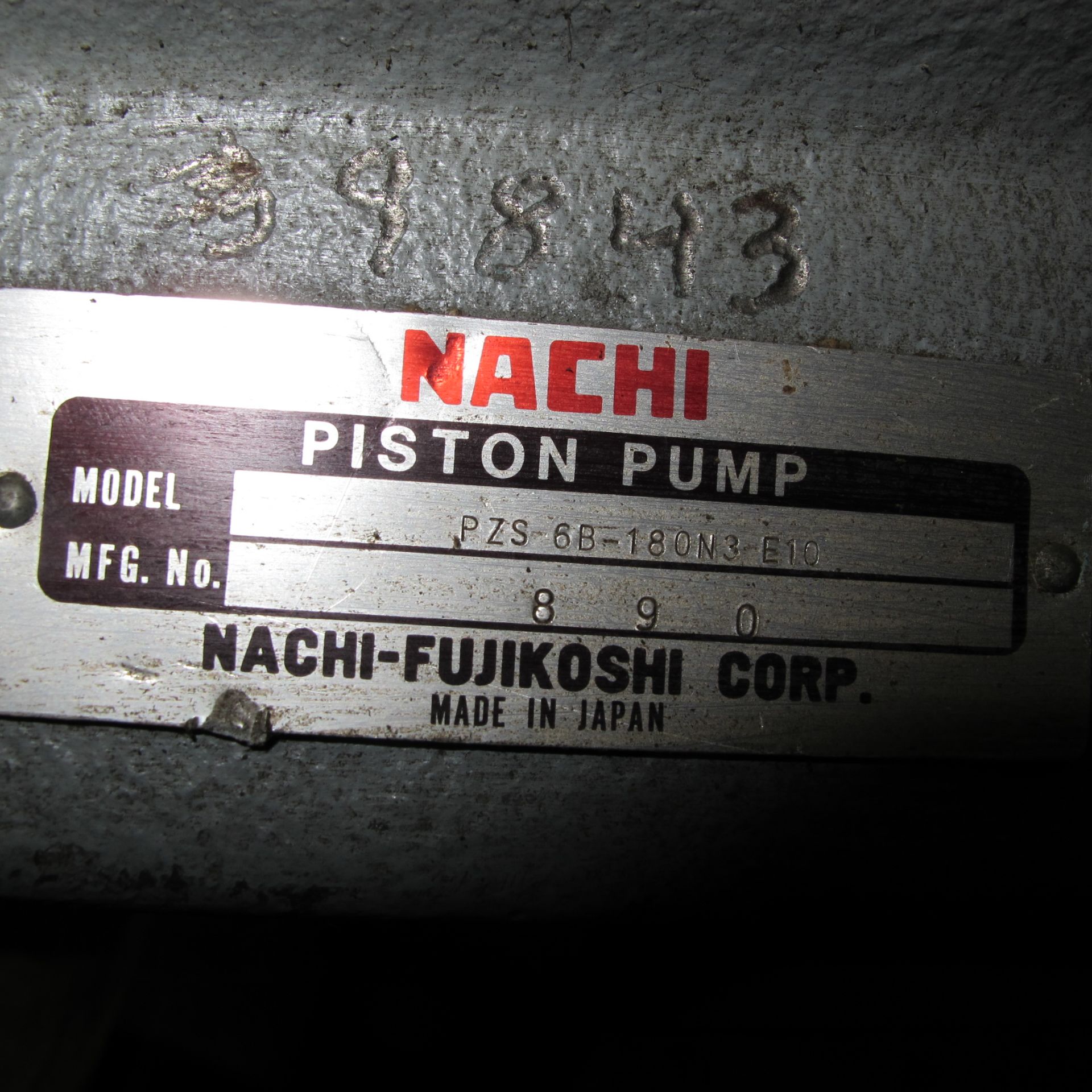 NACHI PISTON PUMP P23-68-180-N3-E10 (EAST BUILDING, SOUTH WAREHOUSE) - Bild 2 aus 2