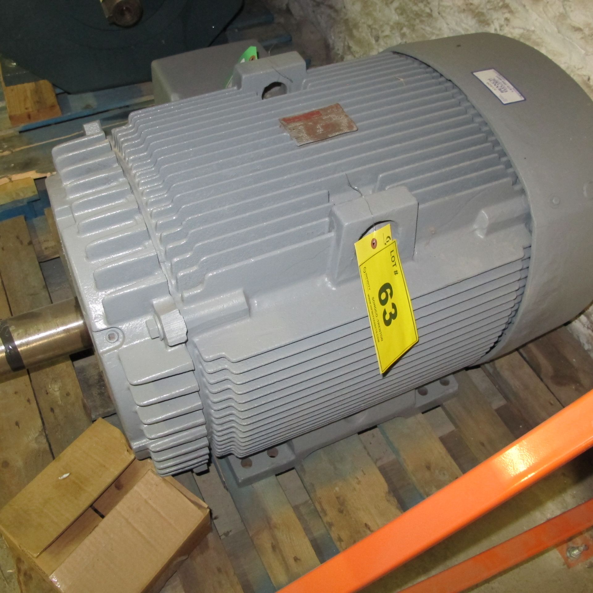 GE 125HP MOTOR, 575V, 1,800 RPM, 444T FRAME, 3 PHASE (EAST BUILDING, NORTH MOTOR CRIB #2)