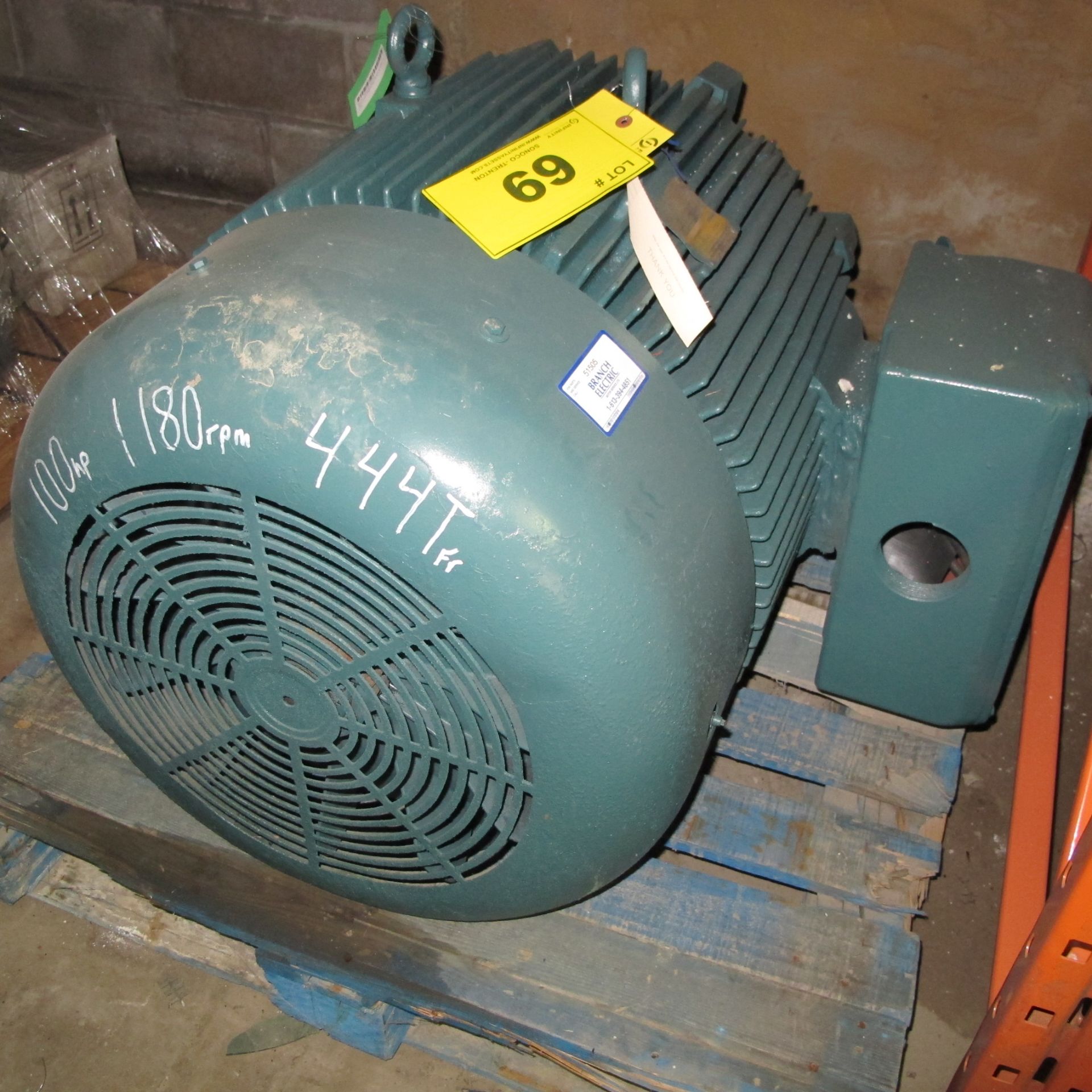 WESTINGHOUSE 100HP MOTOR, 575V, 1,180 RPM, 444T FRAME, 3 PHASE (EAST BUILDING, NORTH MOTOR CRIB #2)