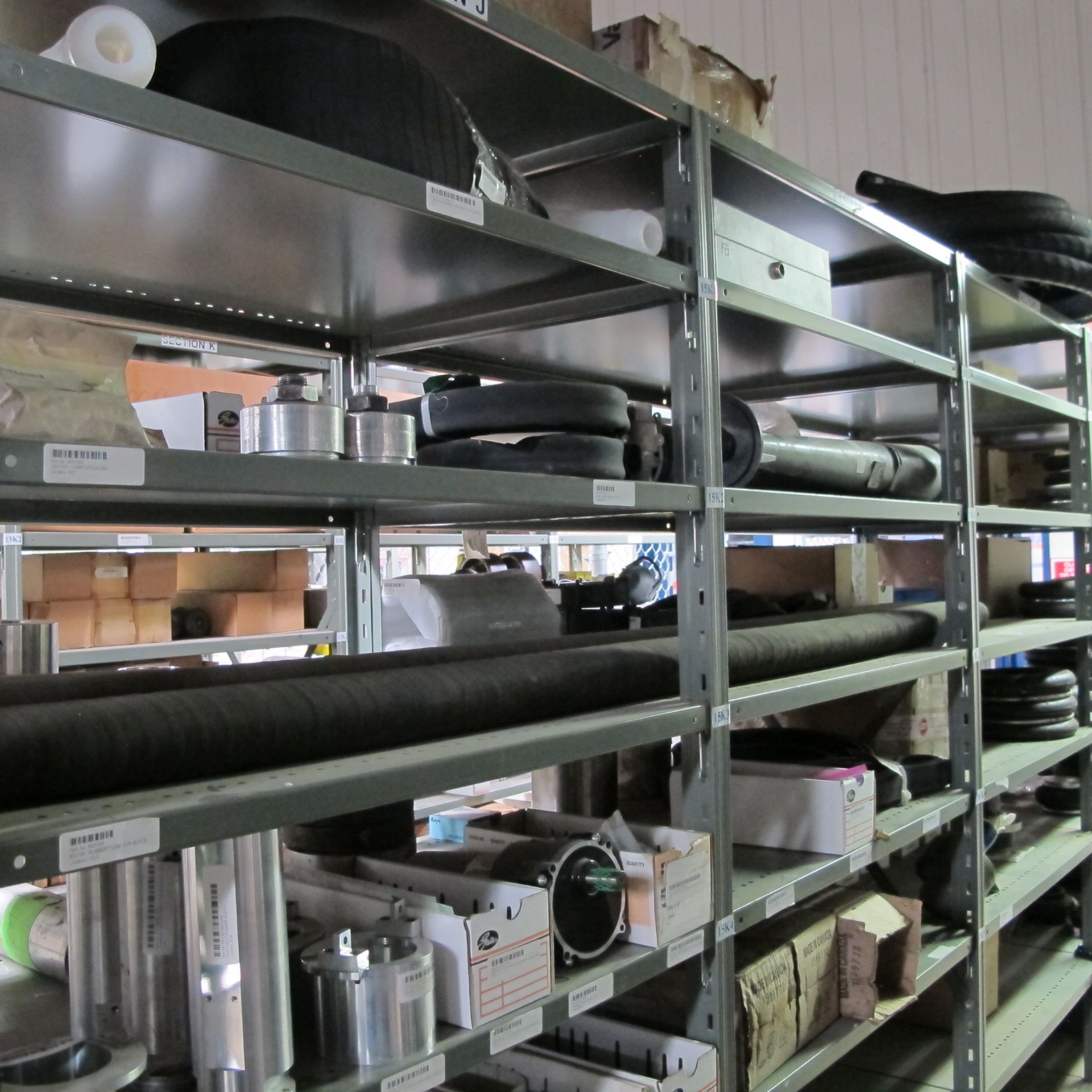 LOT OF (6) SECTIONS OF RACKING UP TO 9-LEVELS INCLUDING CONTENTS ON BOTH SIDES OF RACK, ROLLS, - Bild 11 aus 14