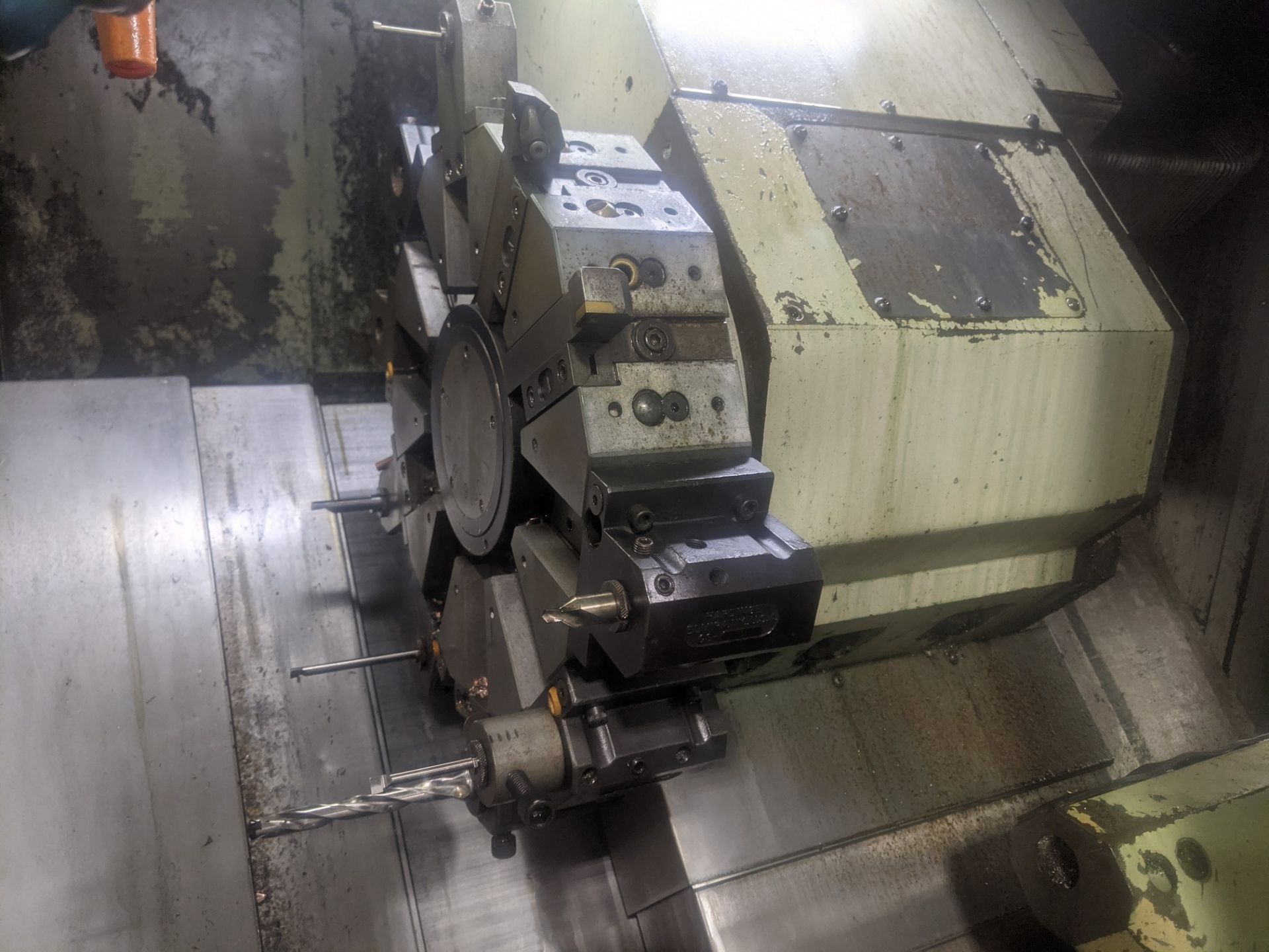 HARDINGE CONQUEST 42 CNC LATHE, 12-STATION TURRET, LIVE TOOLING, COLLET CHUCK, HYDRAULIC - Bild 6 aus 11