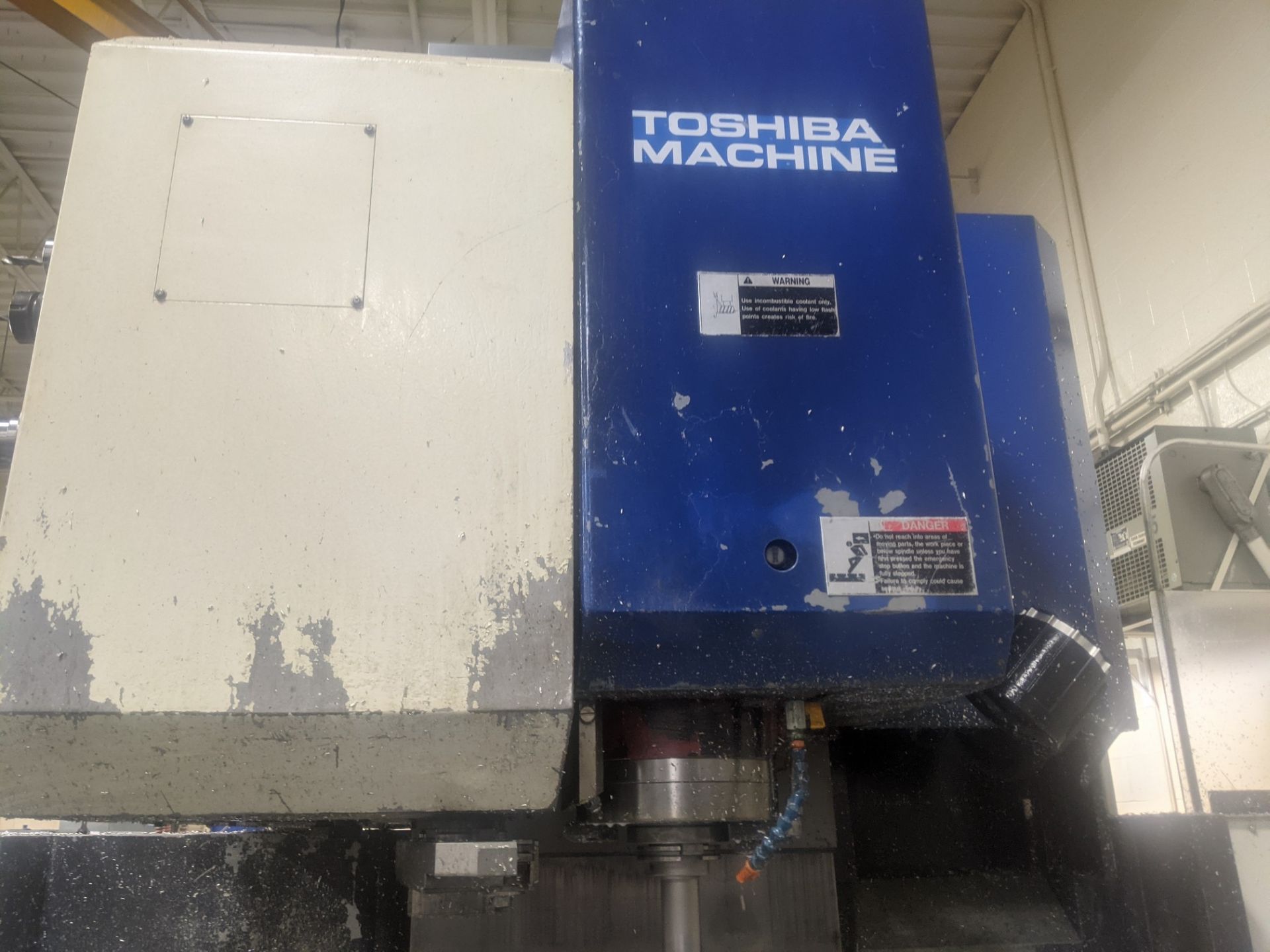 TOSHIBA VMC-550 CNC VERTICAL MACHINING CENTER, CNC CONTROL, (24) ATC, CHIP CONVEYOR, 220V, S/N - Bild 7 aus 16