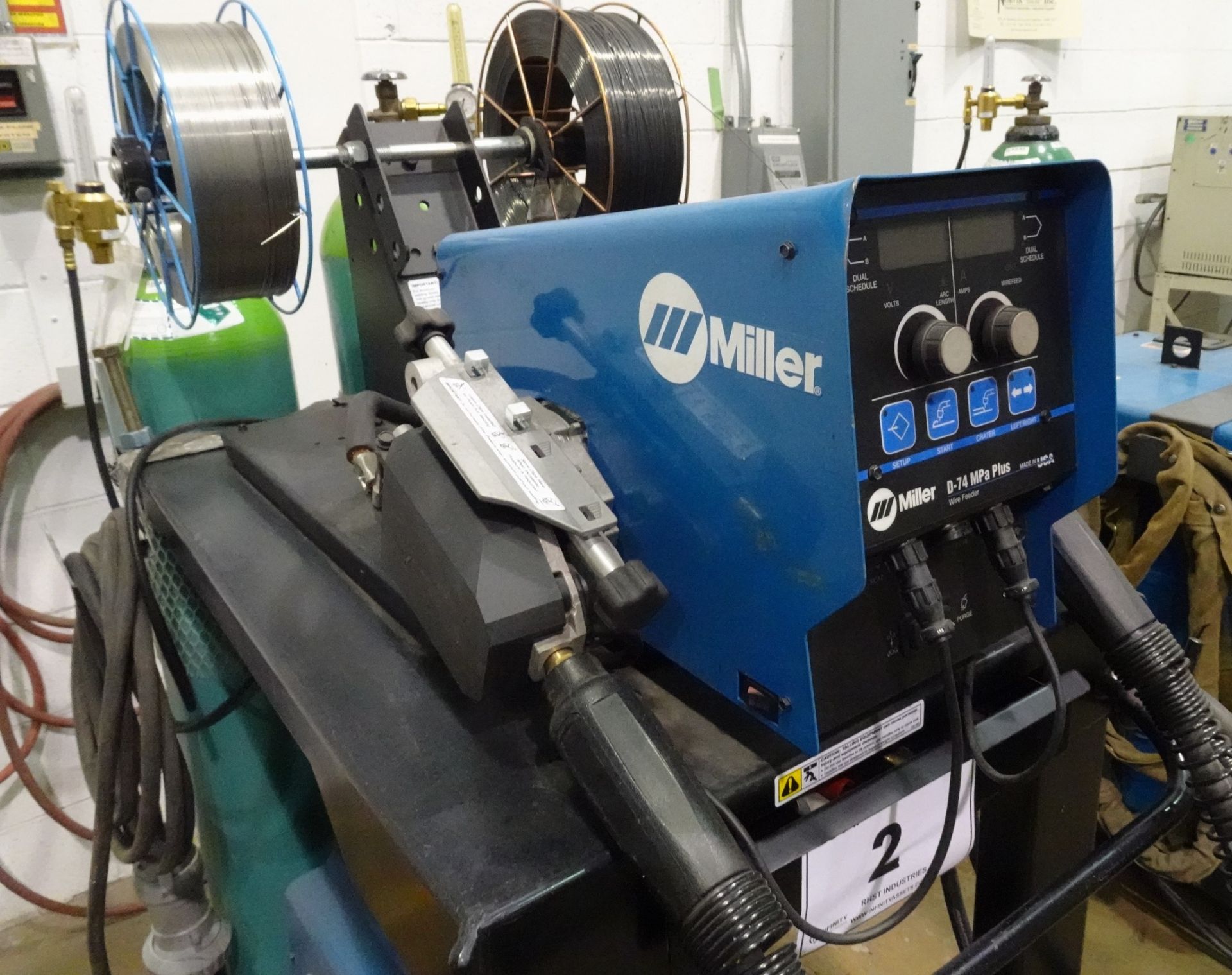 MILLER INVISION 352 MPA AUTO-LINE WELDER C/W MILLER D-74 MPA PLUS TWIN HEAD WIRE FEEDER, S/N - Image 5 of 9