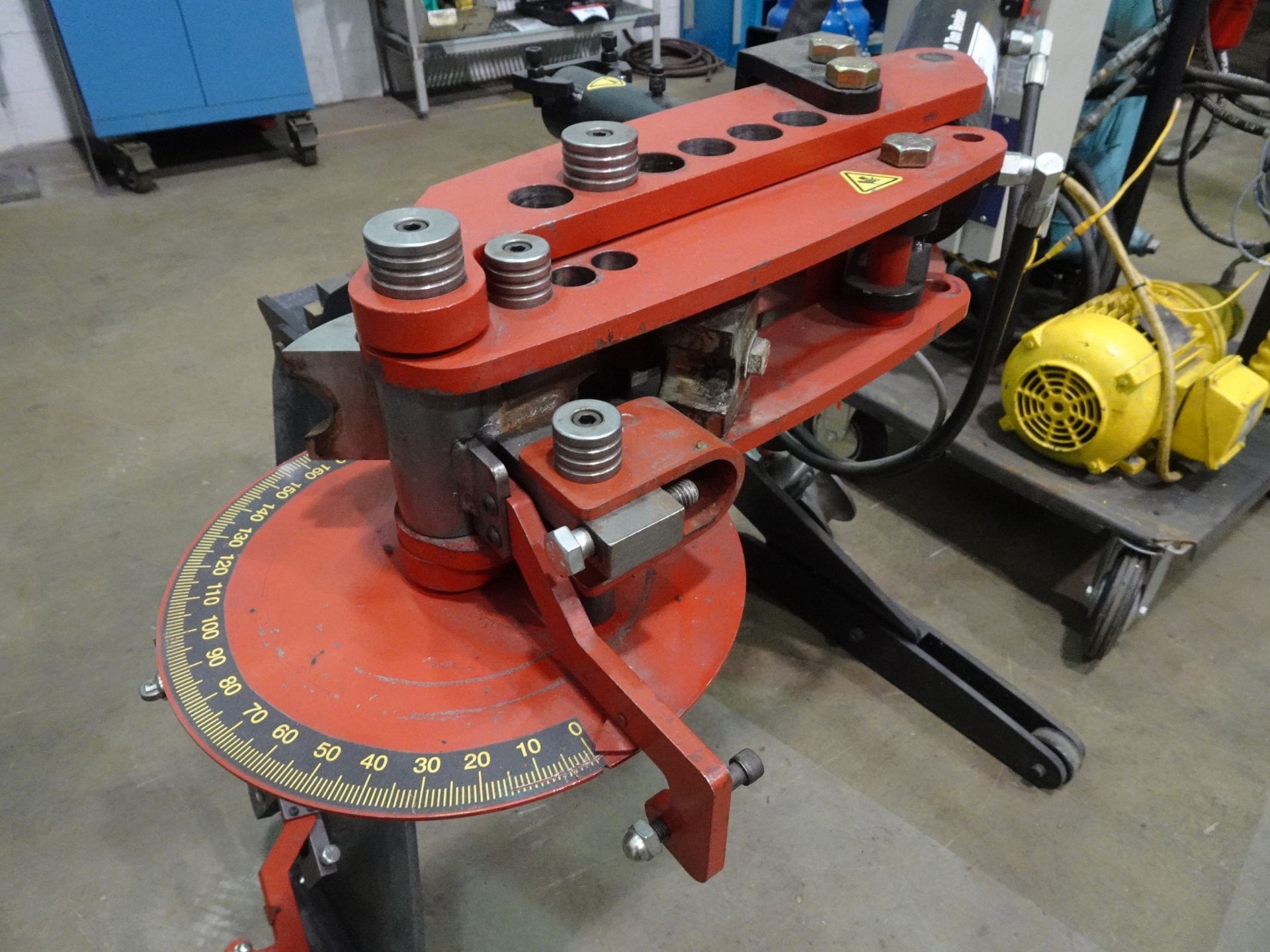 CST 10 TON CAPACITY, HYDRAULIC BENDER MOUNTED ON CASTORS C/W 3 H.P. HYDRAULIC POWER PACK MOUNTED - Image 3 of 14