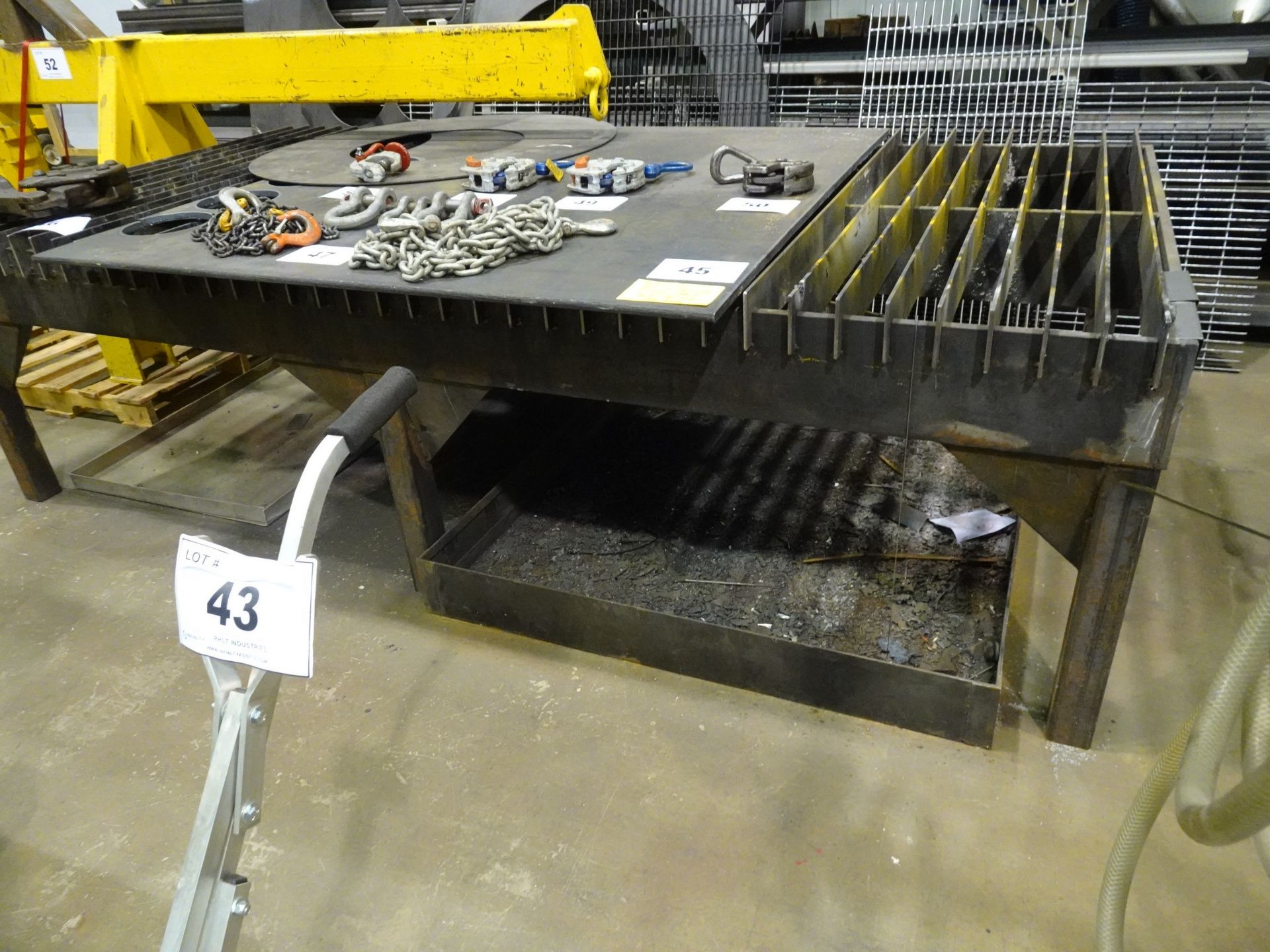 60" X 116" LONG STEEL CUTTING TABLE C/W 1/2" X 60" X 60" LONG STEEL PLATE (RIGGING FEE $35) - Image 4 of 4