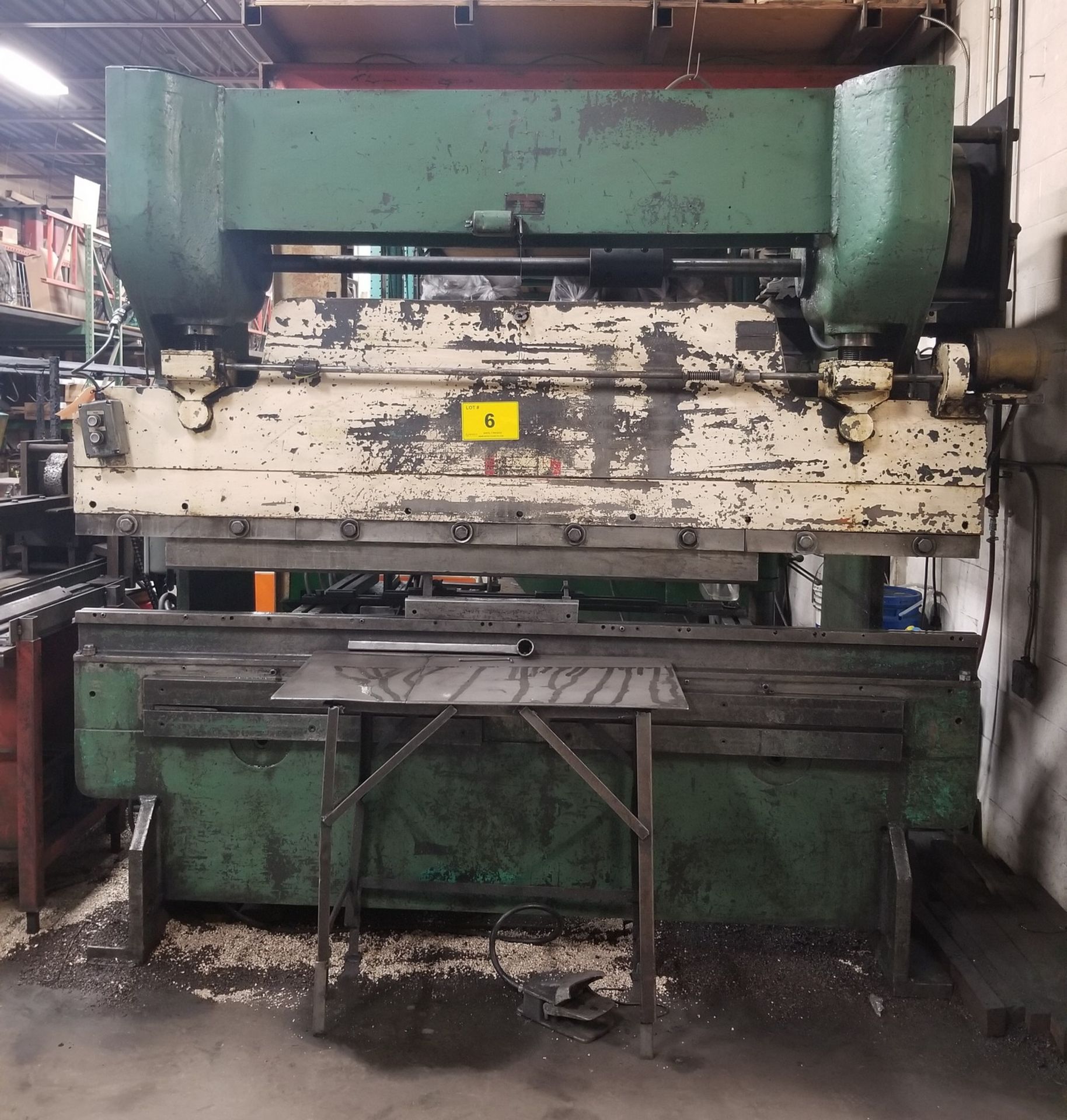 CHICAGO 8' BRAKE PRESS MODEL 6L8 - SN: 4895 - Image 2 of 5