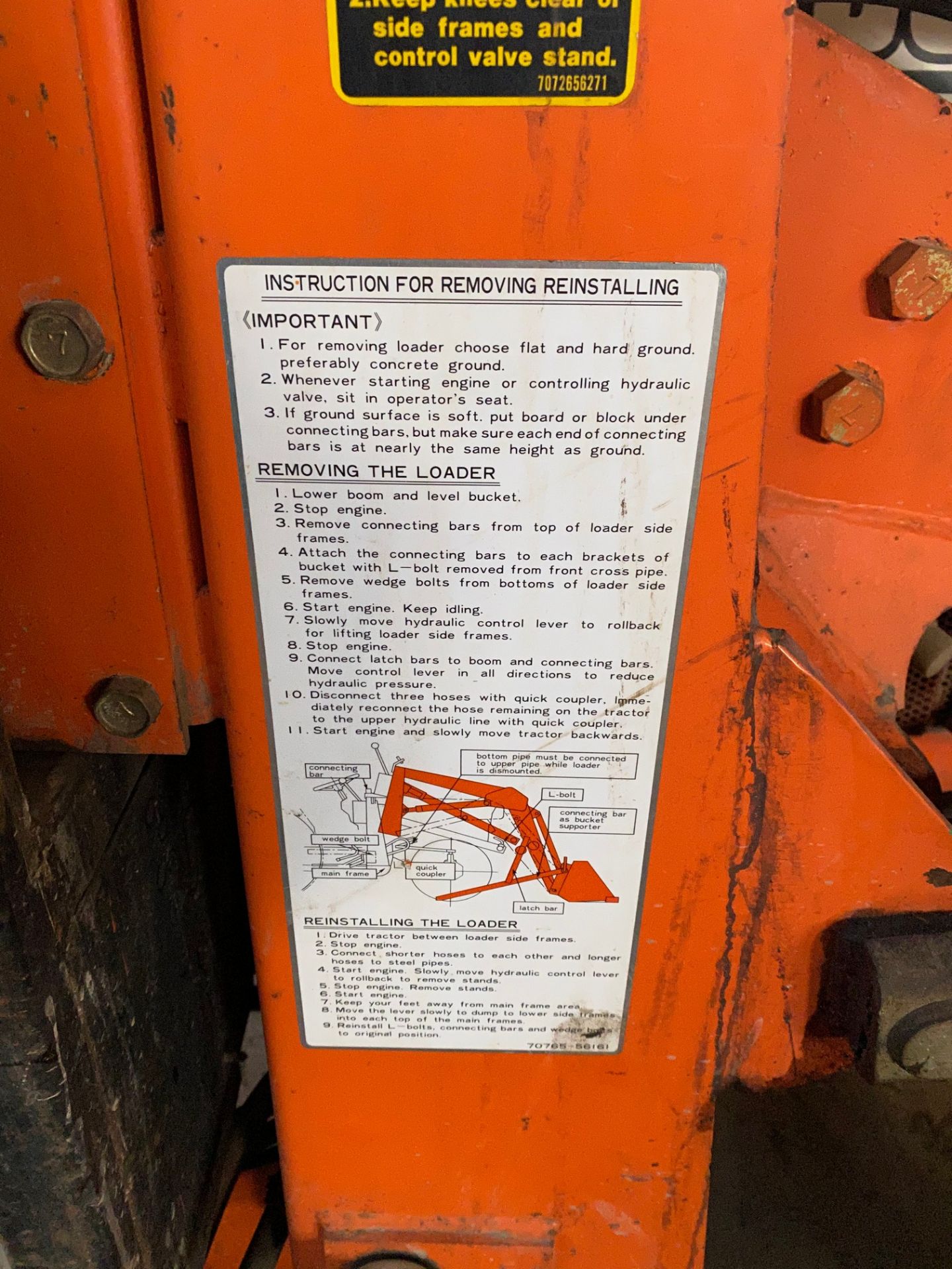 KUBOTA BF800 LOADER, S/N 10910, L3350 4WD, HYDRAULIC SHUTTLE, MARK VII, APPROX. 5,750HRS, BUCKET - Image 24 of 26