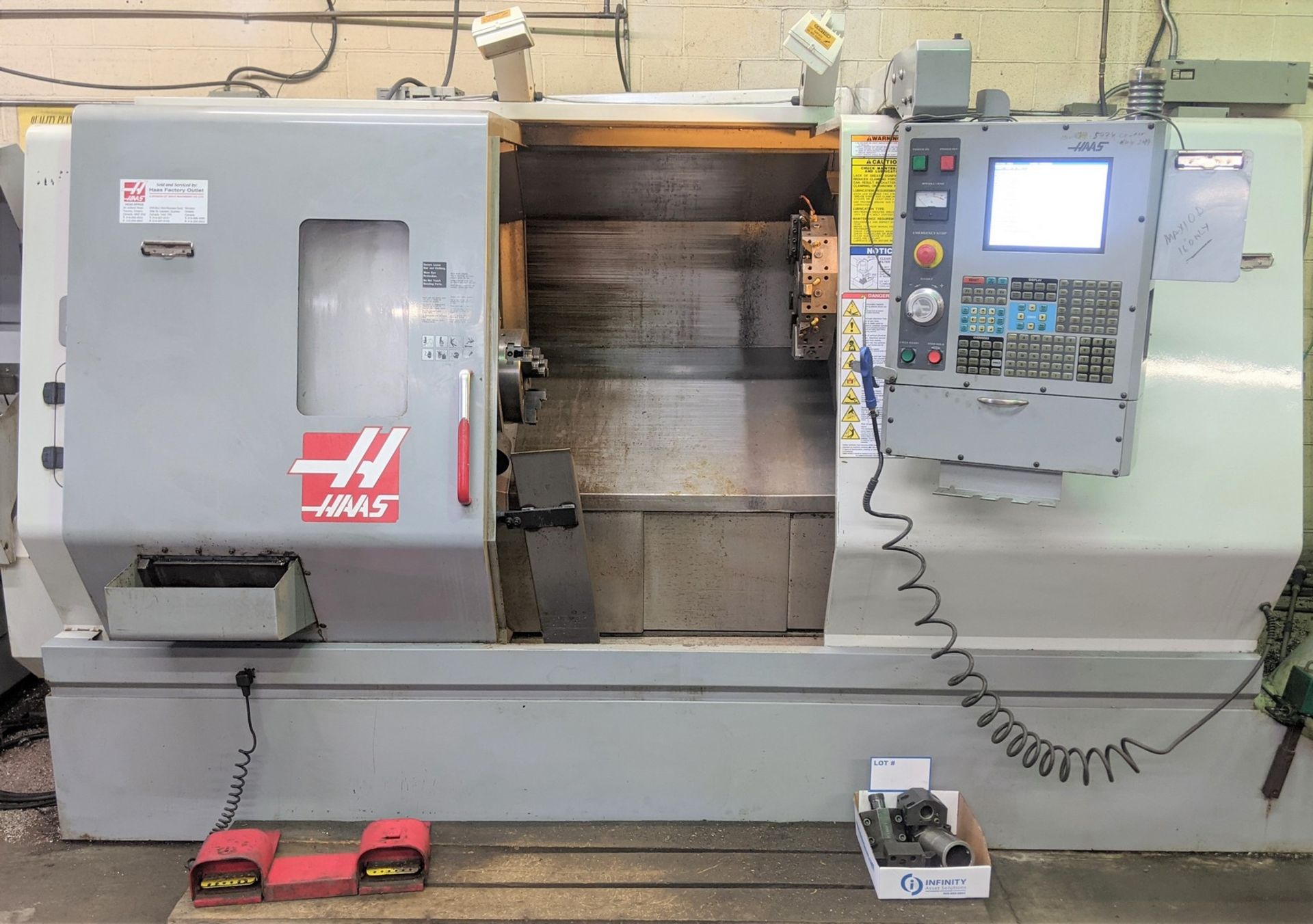 2005 HAAS SL-30T CNC LATHE, CNC CONTROL, 10” 3-JAW CHUCK, TAILSTOCK, TOOL PRESETTER, 12-STATION - Image 3 of 27