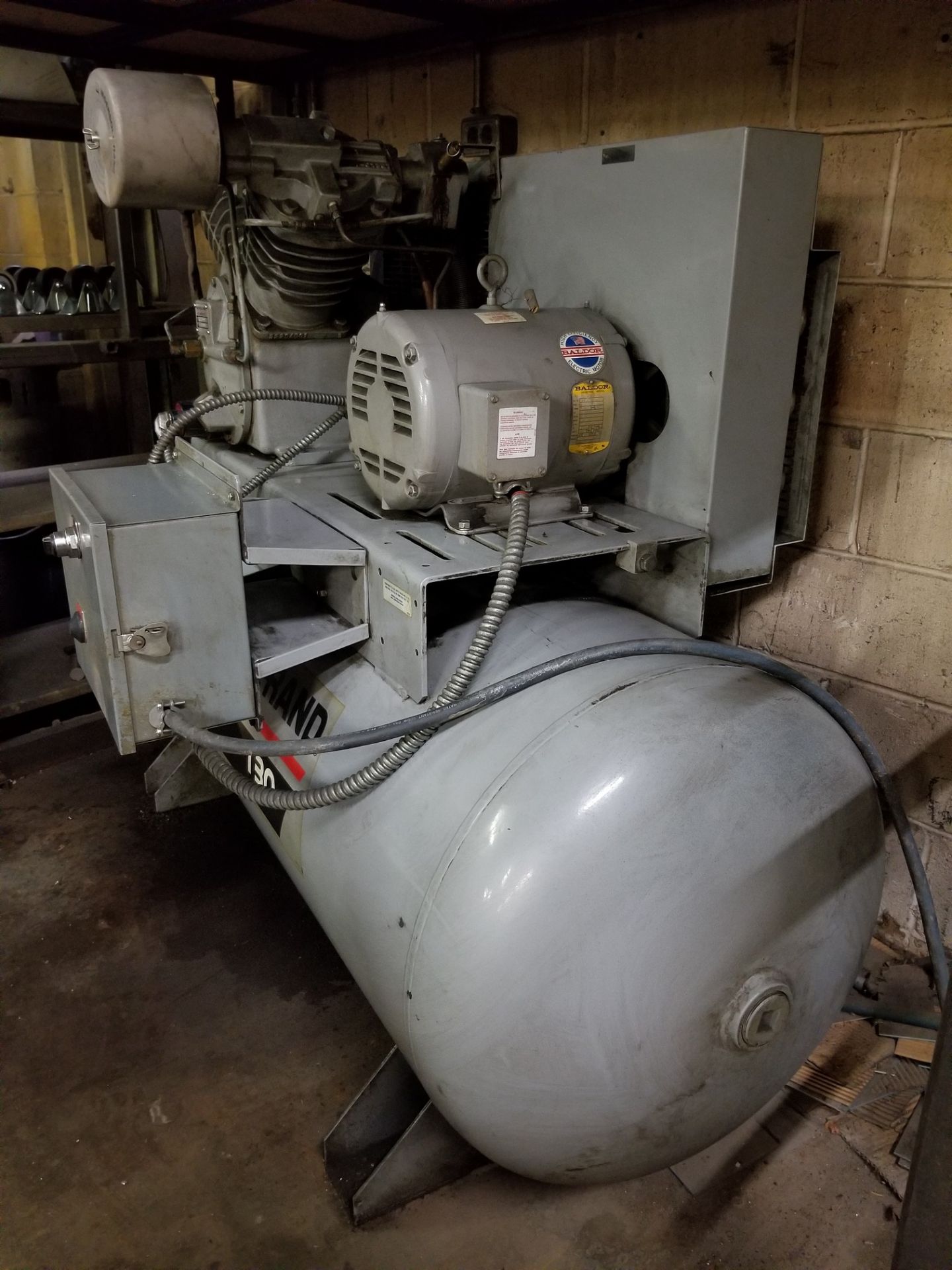 INGERSOL RAND 10HP AIR COMPRESSOR. S/N: 30T 781980 - Image 2 of 3