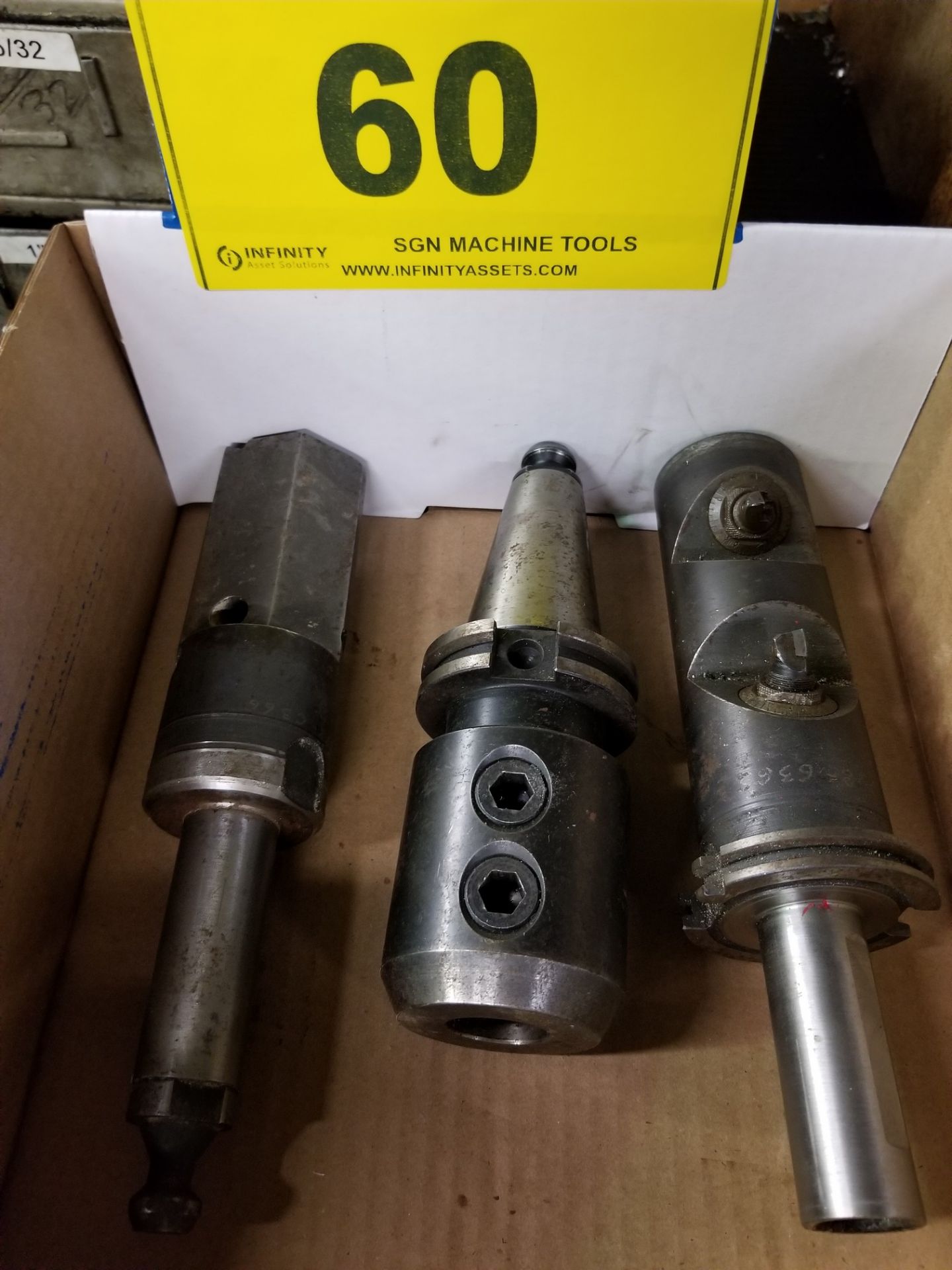 LOT - ASSORTED CAT 40 TOOLING (3 PCS)