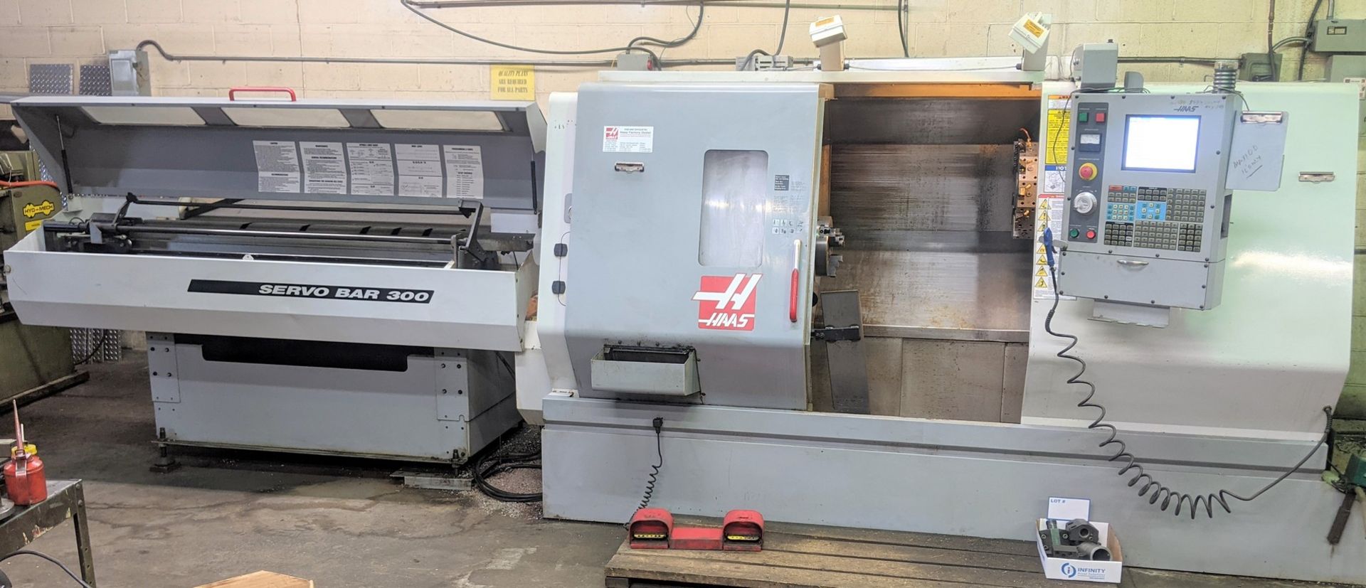 2005 HAAS SL-30T CNC LATHE, CNC CONTROL, 10” 3-JAW CHUCK, TAILSTOCK, TOOL PRESETTER, 12-STATION