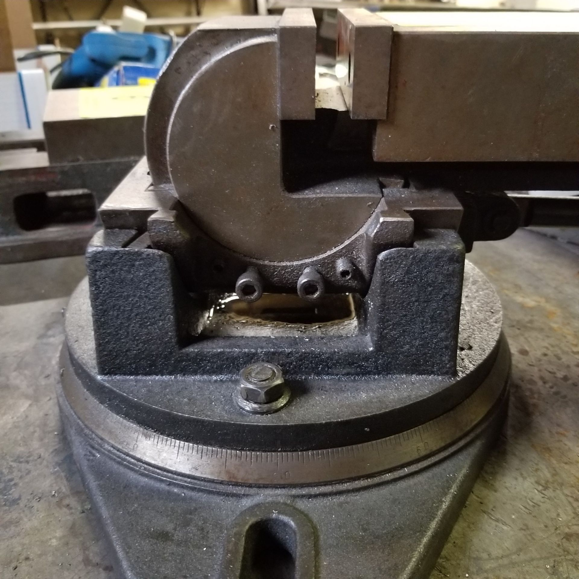 STM DUAL ANGLE SWIVEL 5" VISE - Image 2 of 4