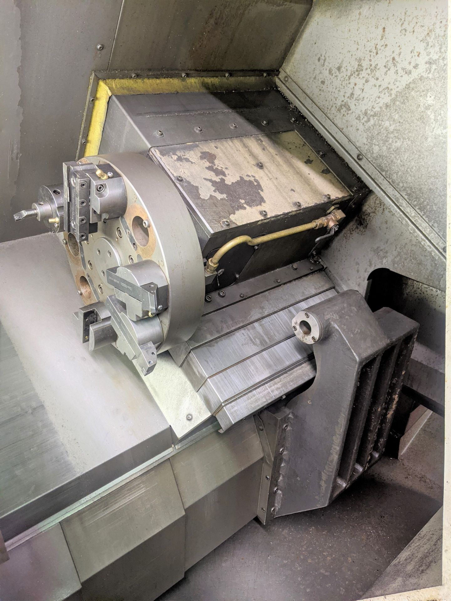 HAAS HL-2 CNC LATHE, CNC CONTROL, 8” 3-JAW CHUCK, TAILSTOCK, TOOL PRESETTER, 10-STATION TURRET, S/ - Image 5 of 12