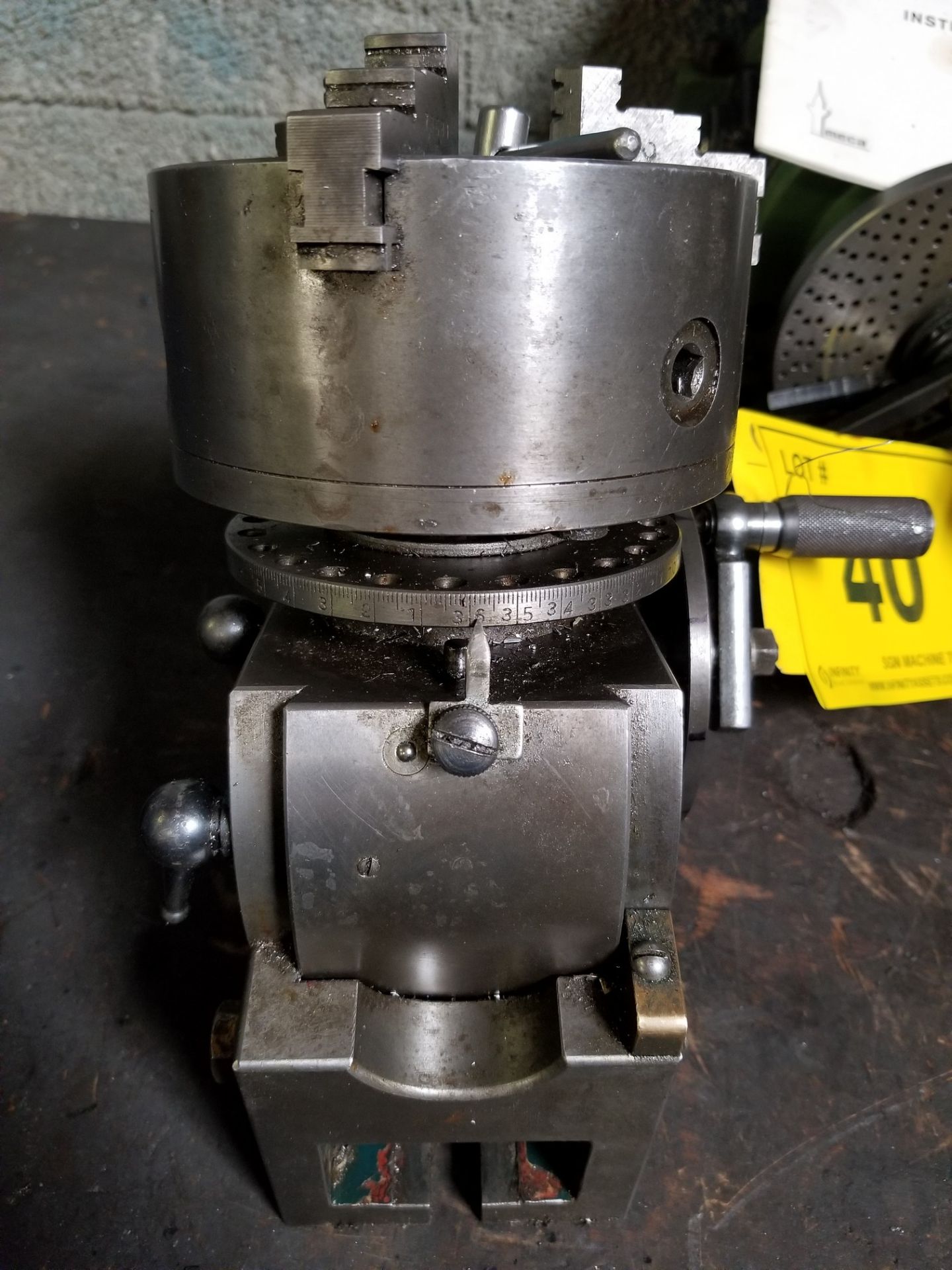 "NEWS" YAMATOKOKI DIVIDING HEAD W/ TAILSTOCK - Image 2 of 3