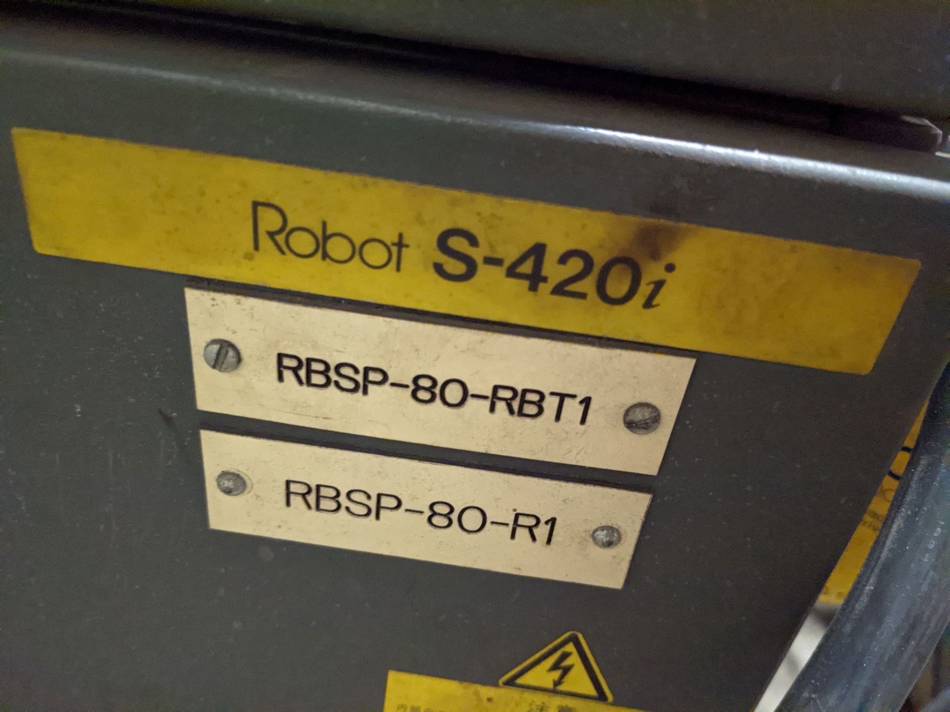 FANUC S-420IF ROBOT W/ FANUC SYSTEM R-J2 CONTROLLER, TYPE A05B-2350-B003, S/N E96902609 W/ PENDANT - Image 5 of 10