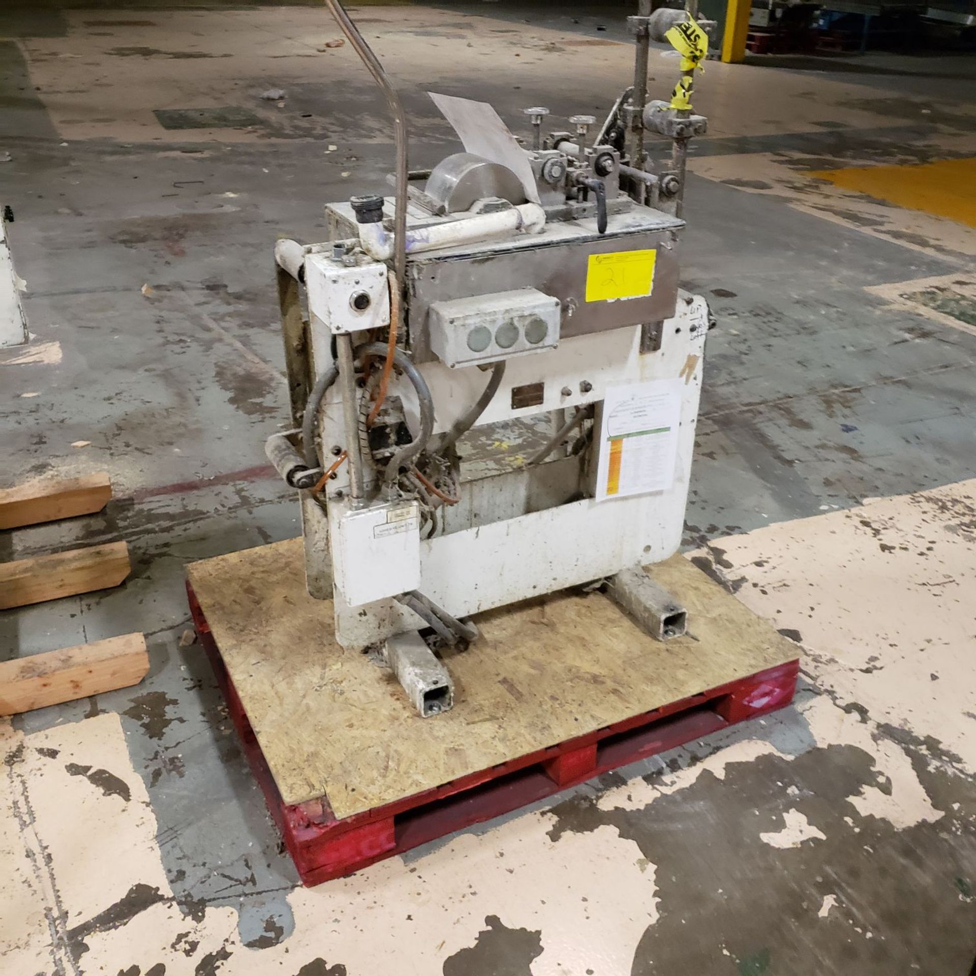 PCMC CORE WINDER, MODEL 8033, INCLUDING 2 BACK STANDS, WINDER, SAW, ROLL DOWN TABLE, ELECTRICAL - Image 4 of 14