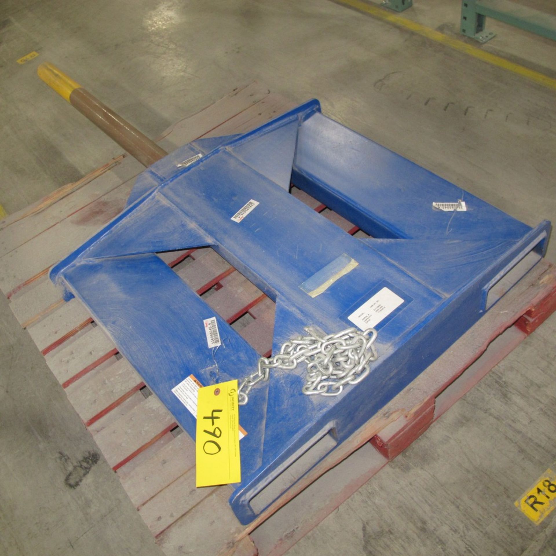 CRF-36-SP FORKLIFT ROLL PICKER, 2,500LB CAP., FROM 3'-6' TOTAL LENGTH (CENTER EAST PLANT)