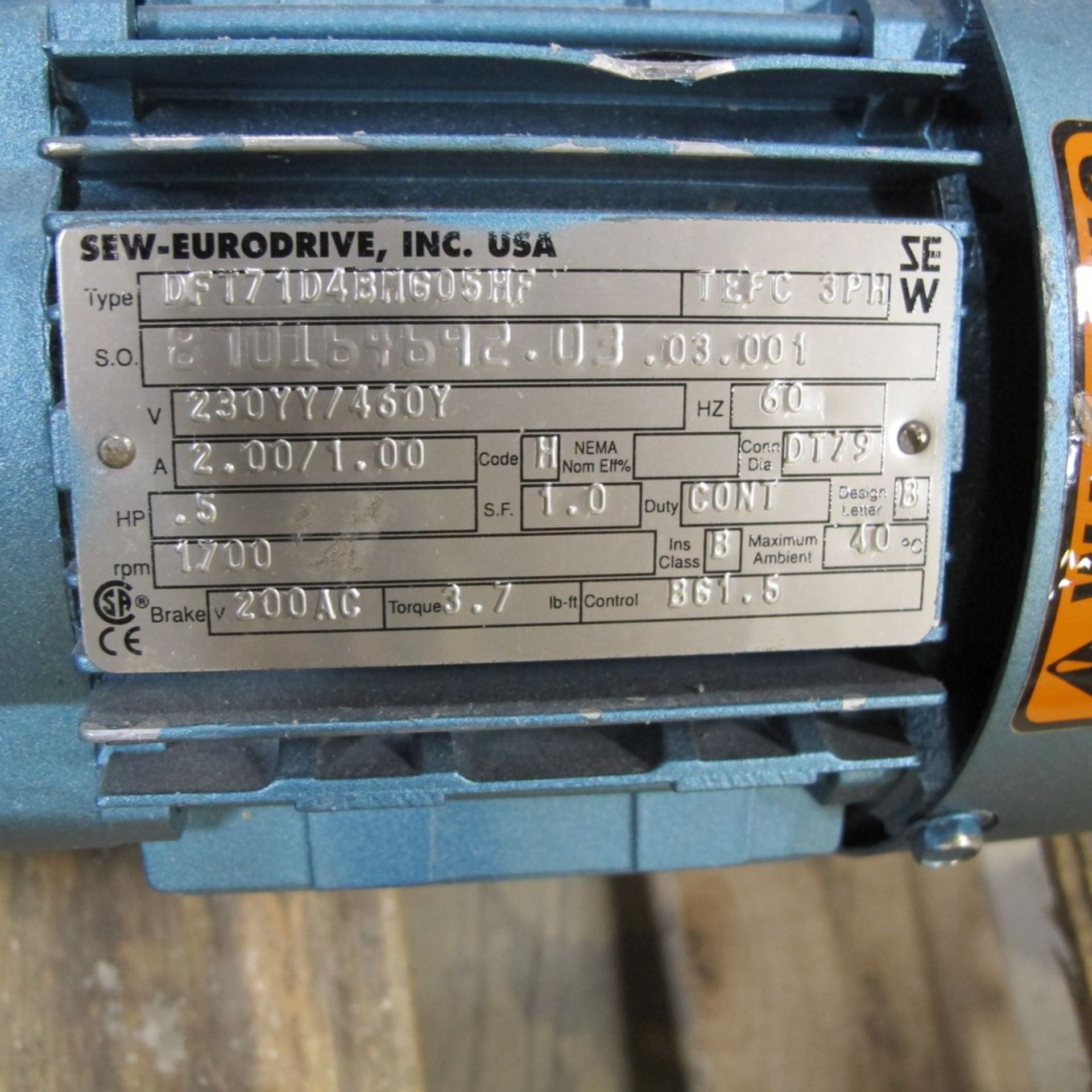 SEW EURODRIVE SERVO MOTOR DFT71D4BM60SHF, .5HP, 230/460V, 1,700 RPM W/ GEARBOX/REDUCER, RATIO 24. - Image 2 of 3