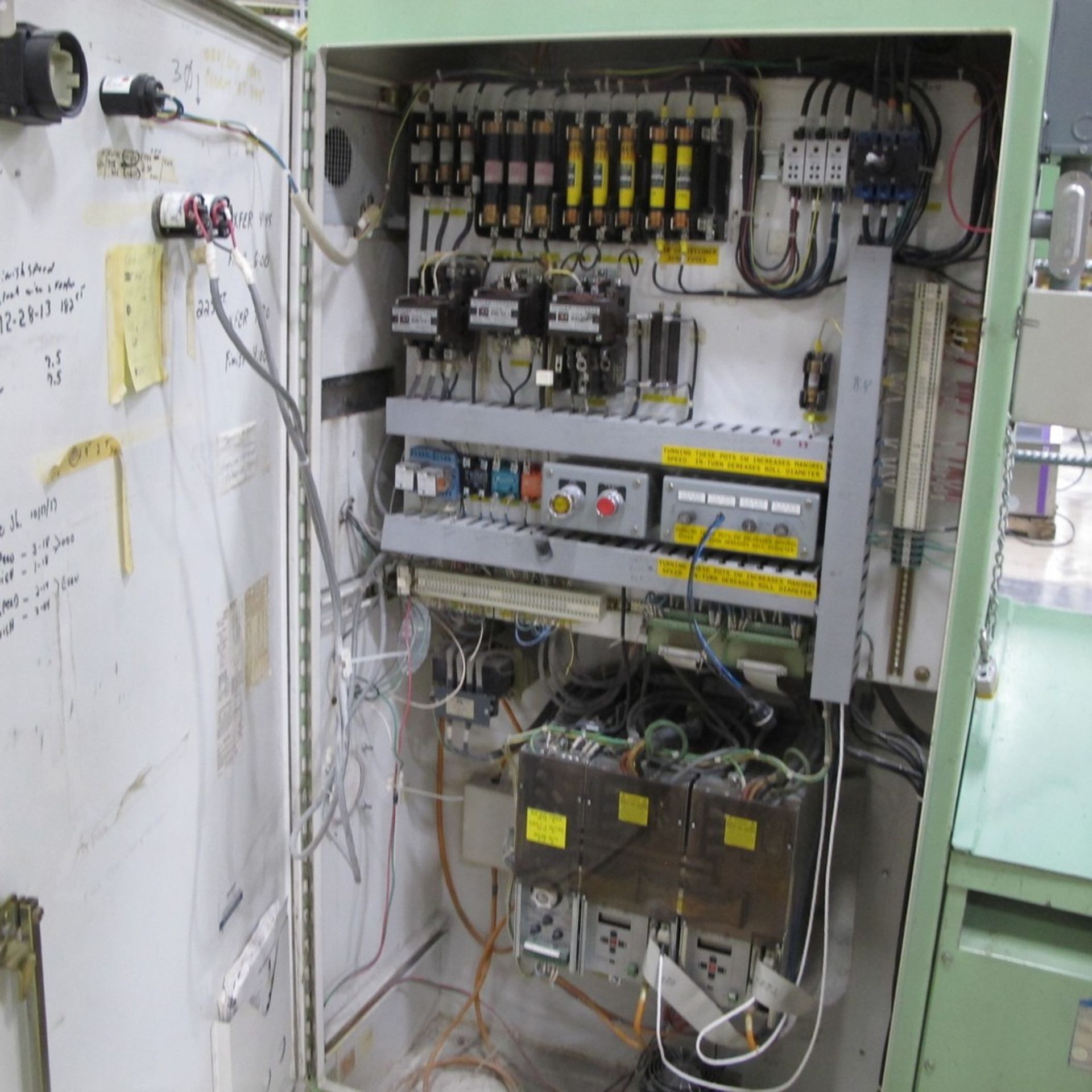 ELECTRICAL CONTROL CABINET W/ INDRAMAT SERVO CONTROLLERS AND RITTAL COOLING UNIT (BATH B4) - Image 4 of 5