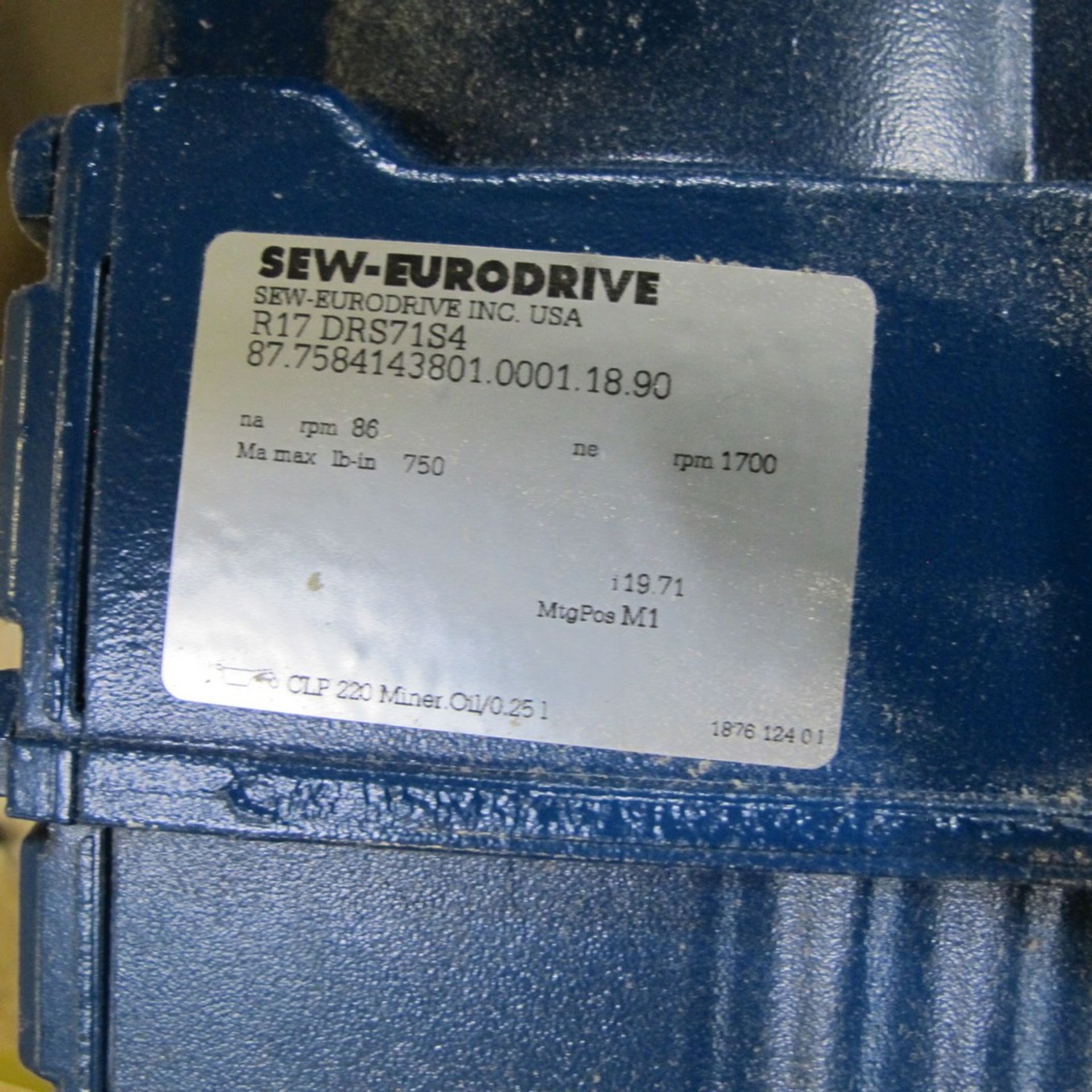 SEW EURODRIVE R17DRS71S4 SERVO DRIVE, 0.50 S1 HP, 230/460V, 1,700/86 RPM W/ GEARBOX/REDUCER 19.71 - Image 3 of 3