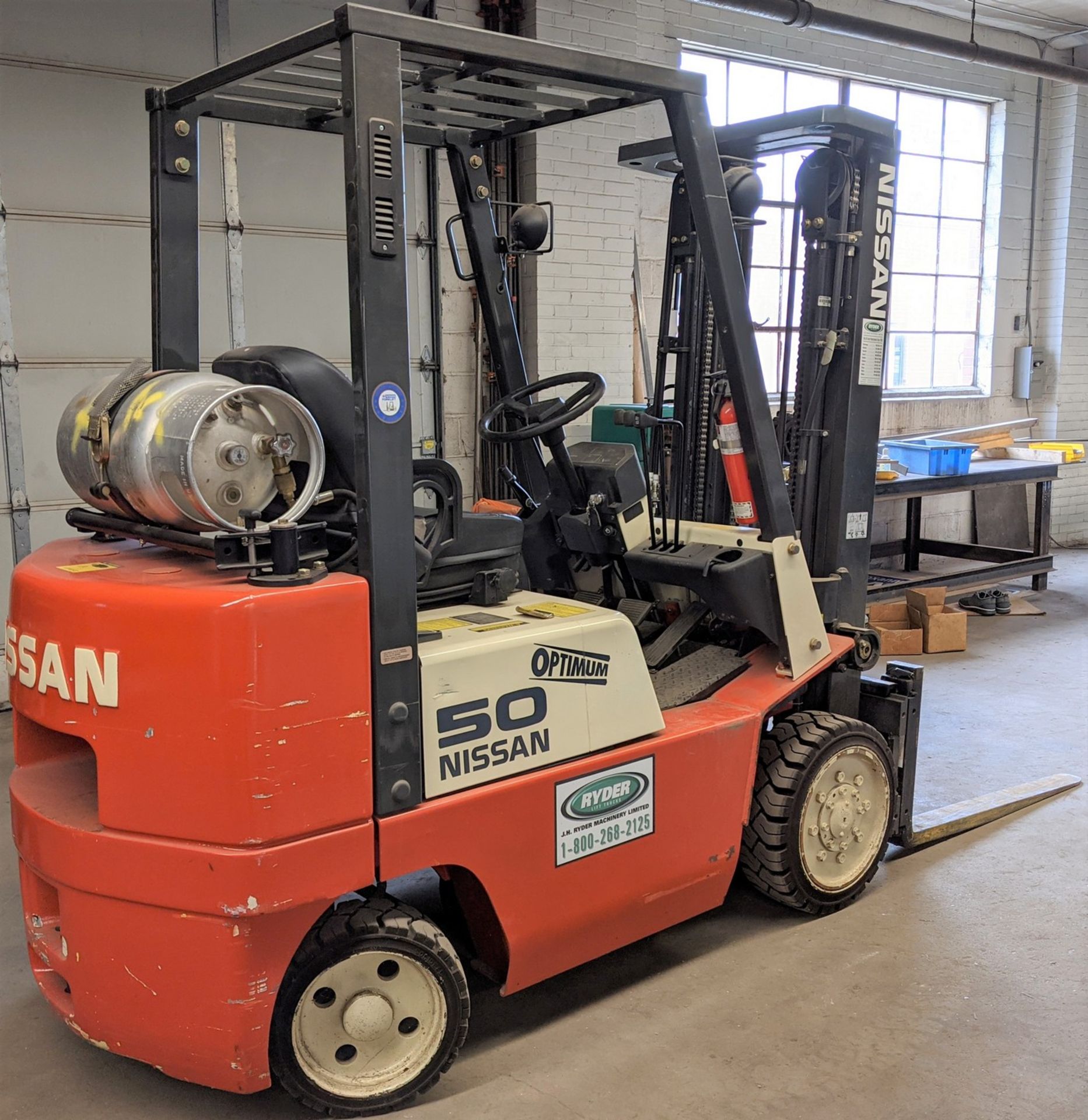 NISSAN OPTIMUM JC 50 PROPANE FORKLIFT, MODEL CPJ02A25PV, 4,750LB CAP., 3-STAGE MAST, 187” MAX - Image 2 of 9