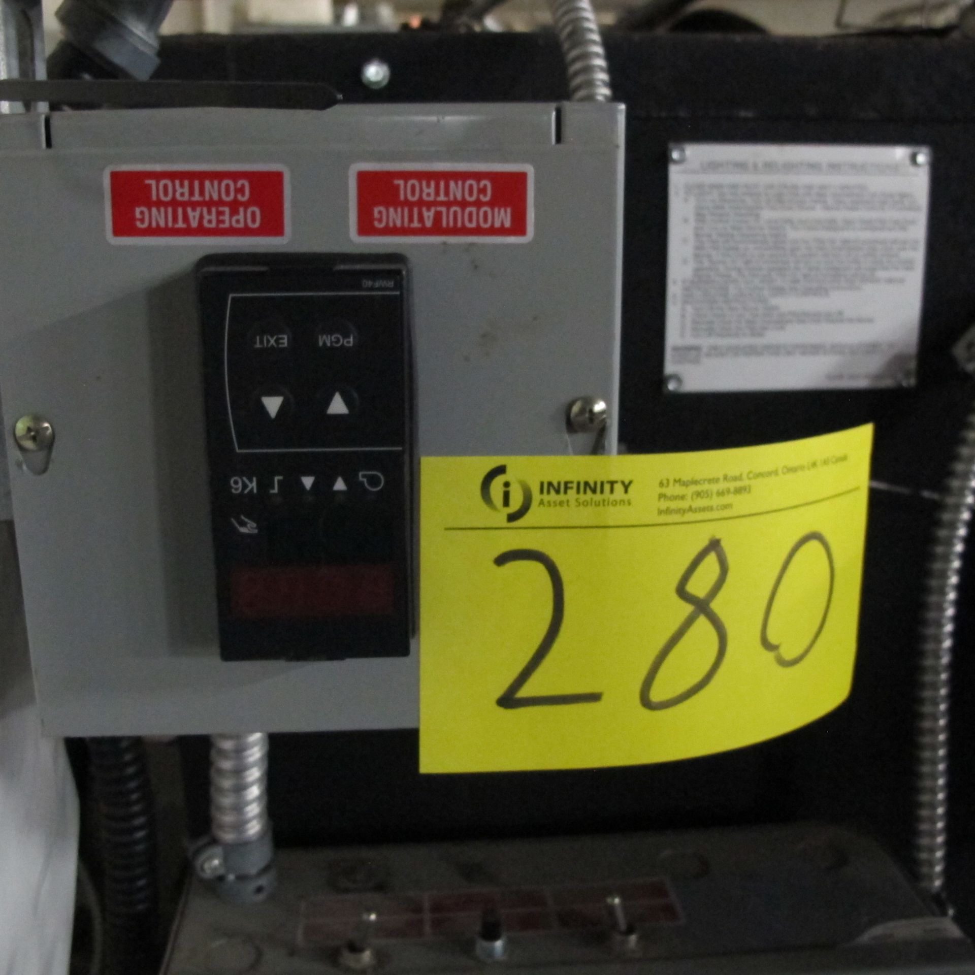 2012 PARKER T4600 NATURAL GAS BOILER, 2,300,000 TO 4,600,000 BTU W/ HONEYWELL GASE PIPE/VALVES - Image 4 of 10