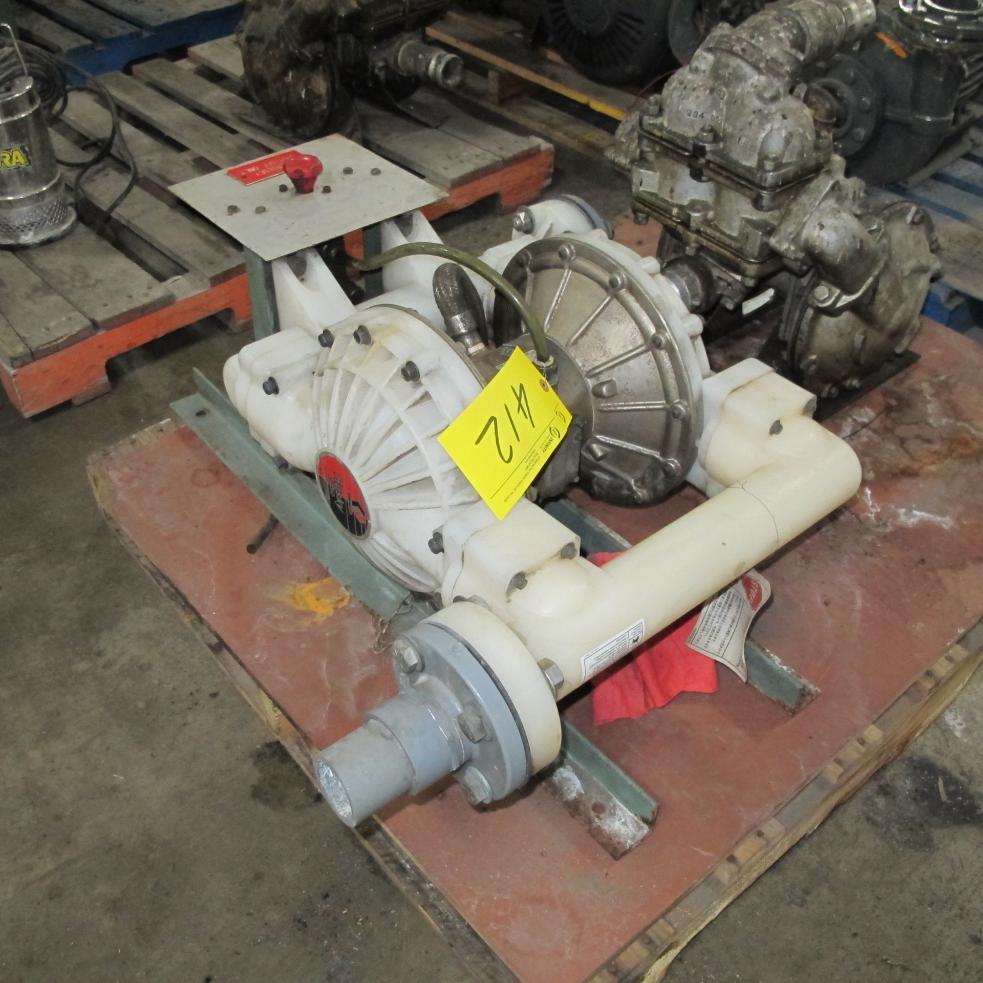 GRACO HUSKY 2150 DOUBLE DIAPHRAGM PUMP