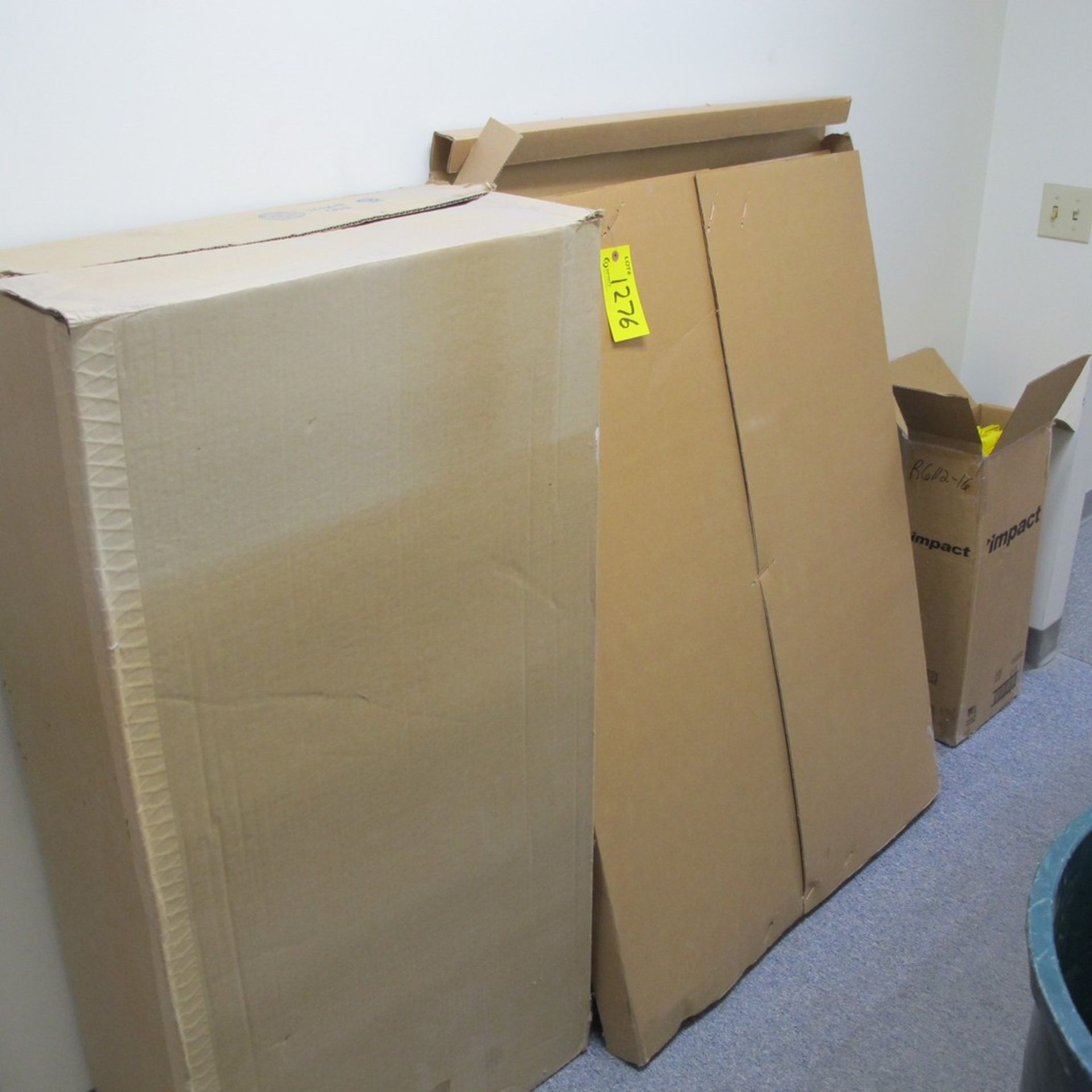 LOT OF (5) CARTONS OF BUBBLE ENVELOPES, EASELS, STYROFOAM INSULATION, CORKBOARDS, SAFETY SIGNS (