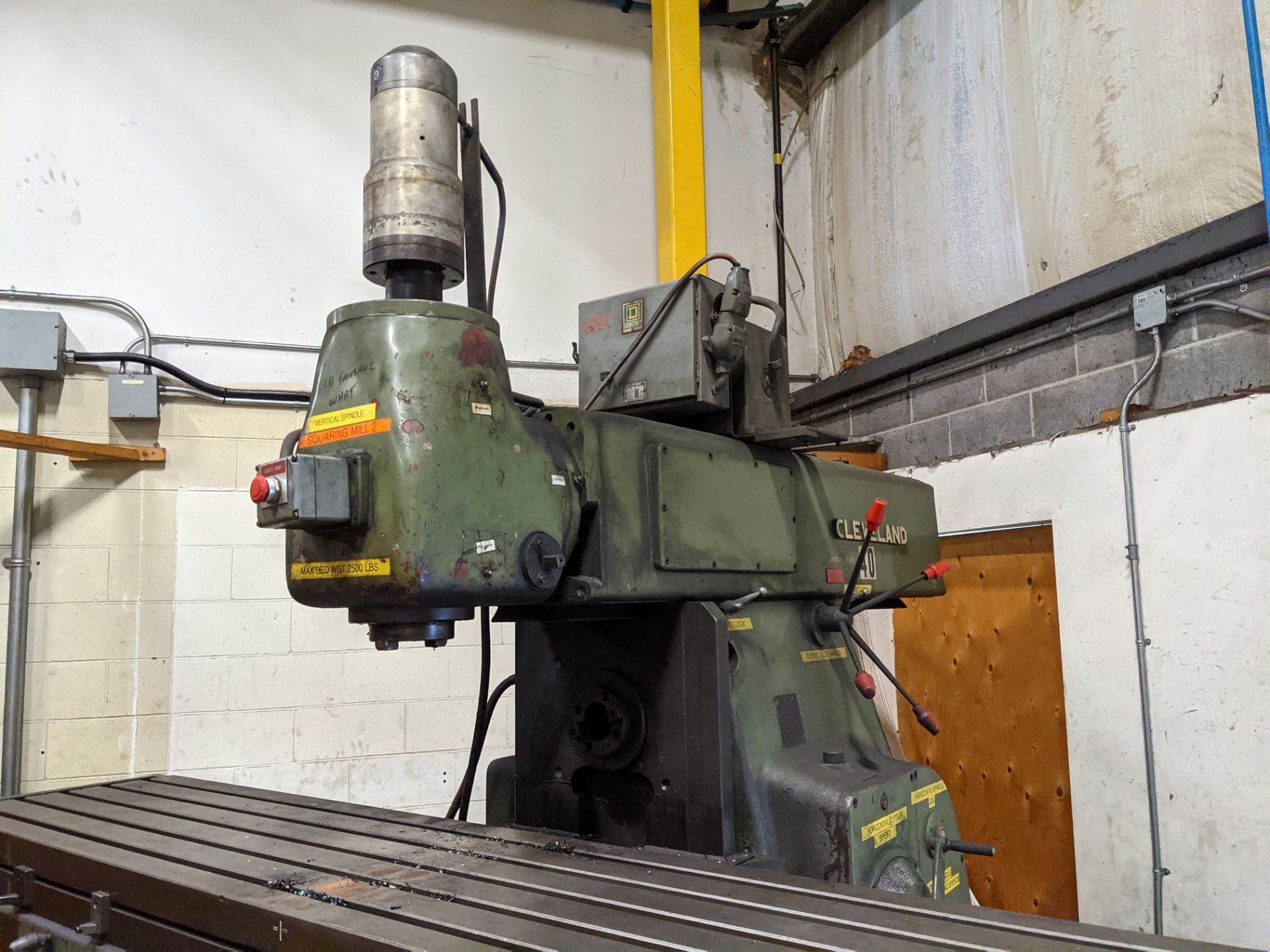 CLEVELAND 5HM UNIVERSAL MILLING MACHINE, 18” X 84” TABLE, 50 TAPER, S/N 5055 - Image 4 of 6